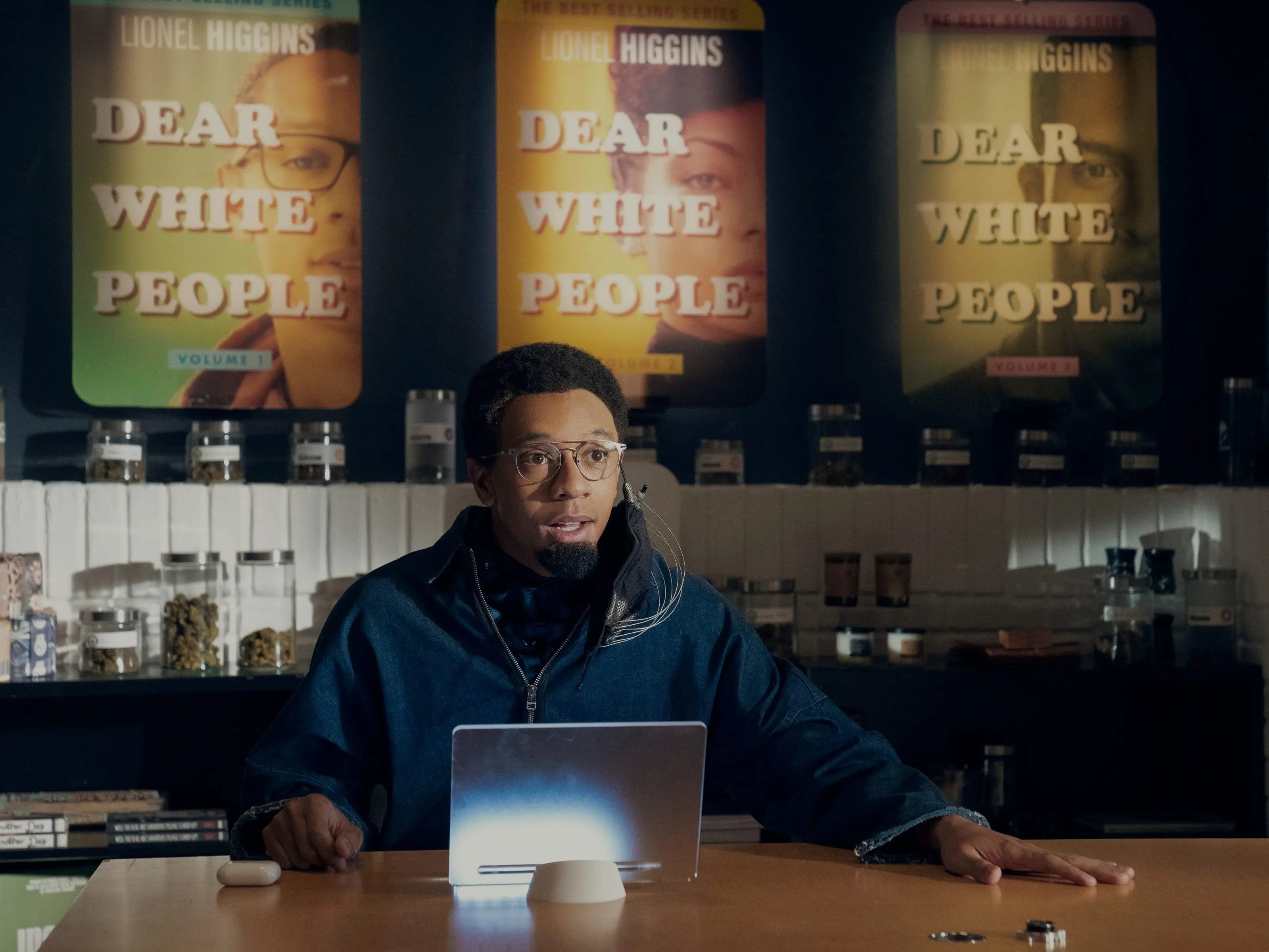 Bell, kyle gallner, brittany curran, marque richardson and dennis haysbert. Review Dear White People Season 4 Is An Utterly Bizarre Musical