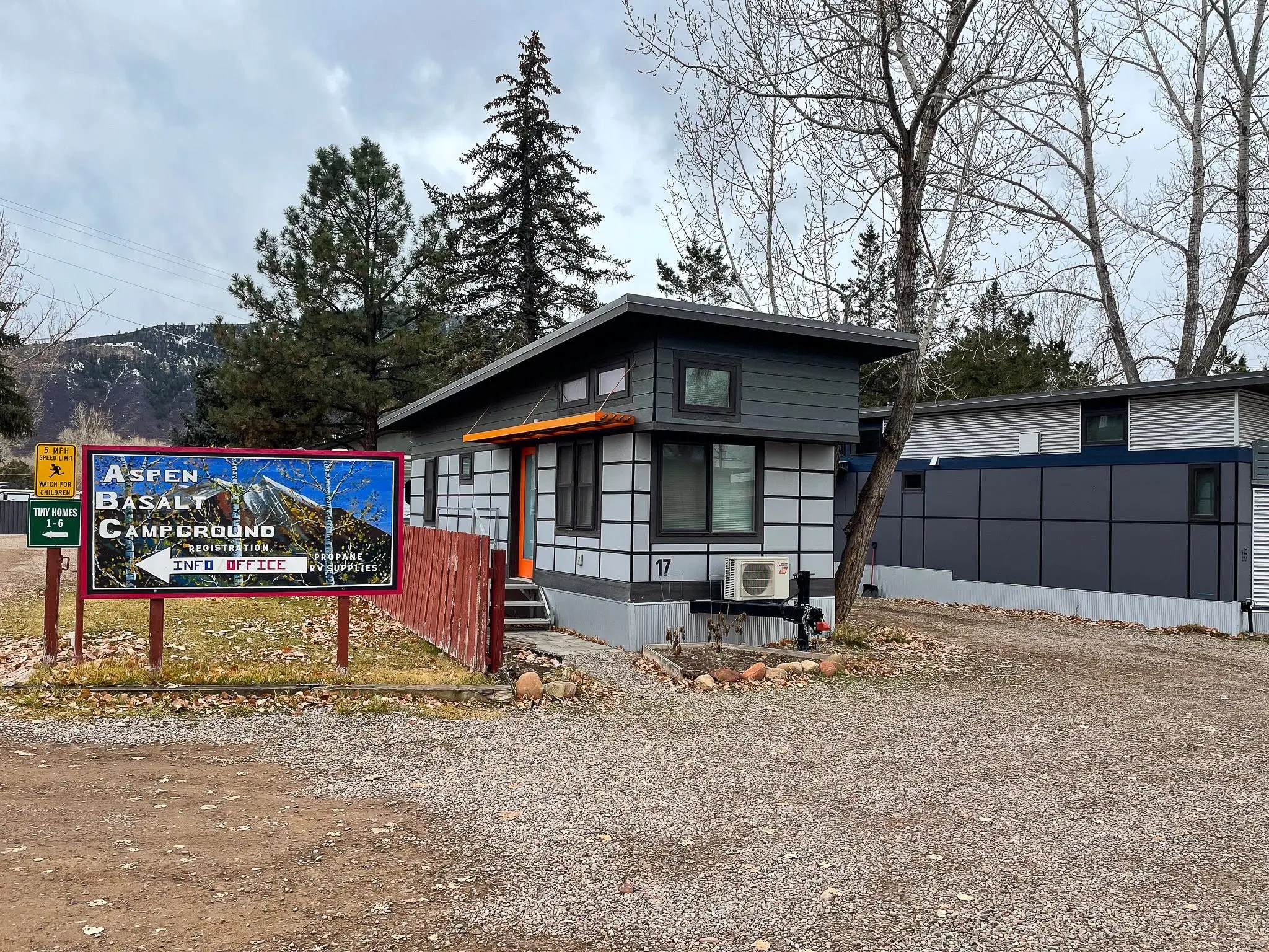 Aspen Micro Bj Malicoat - Modern Dark Wallpaper - HD