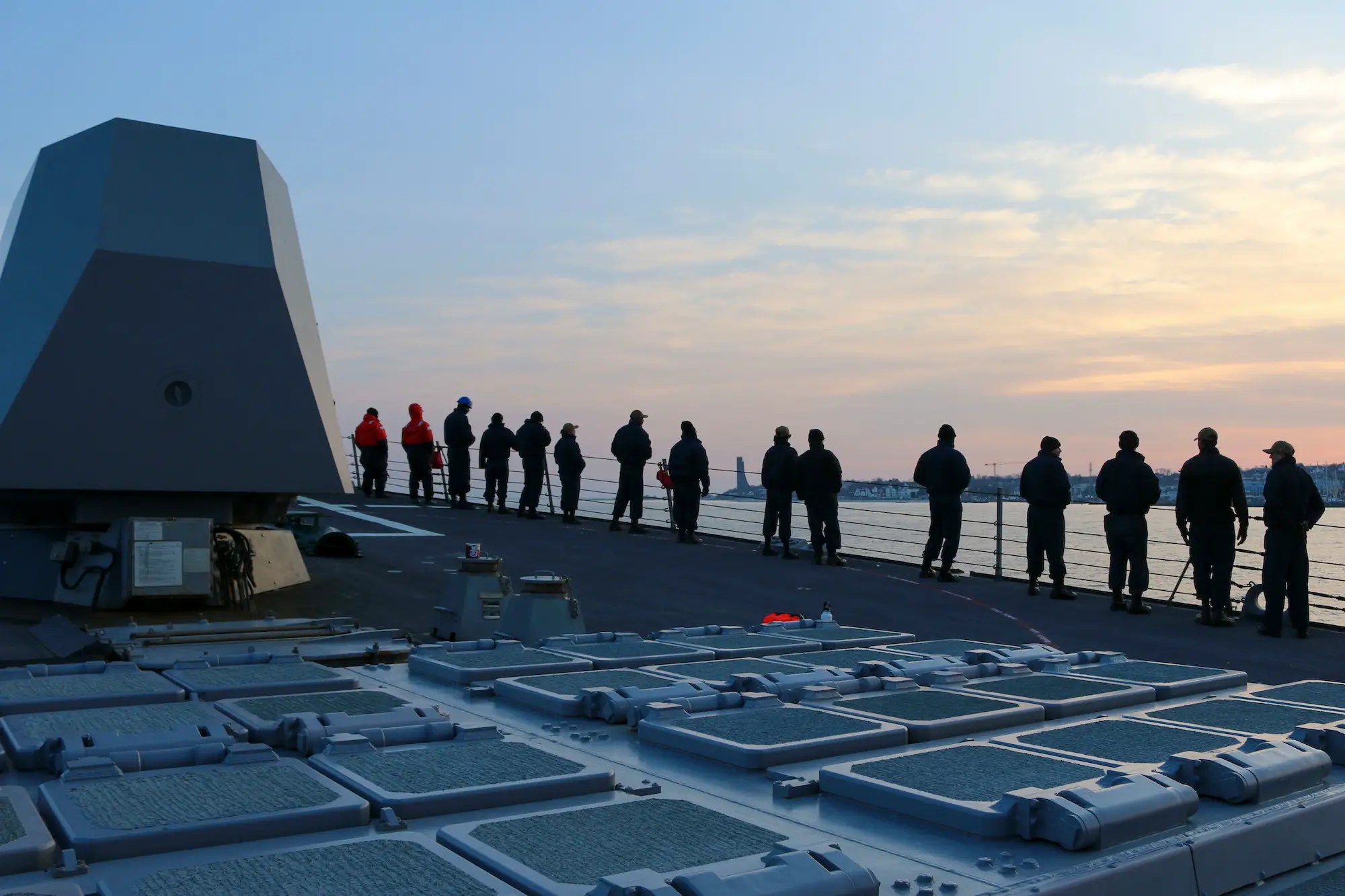 U S Navy 2nd Fleet Completes First Surge Deployment Since 2018 - Download Amazing Geometric Background | Full HD