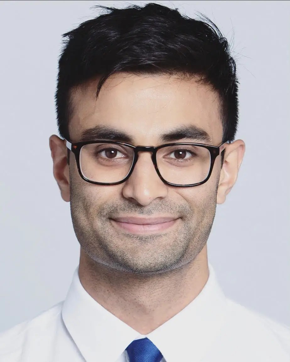 Kartik Menon Medium - Download Artistic Light Pattern | 4K