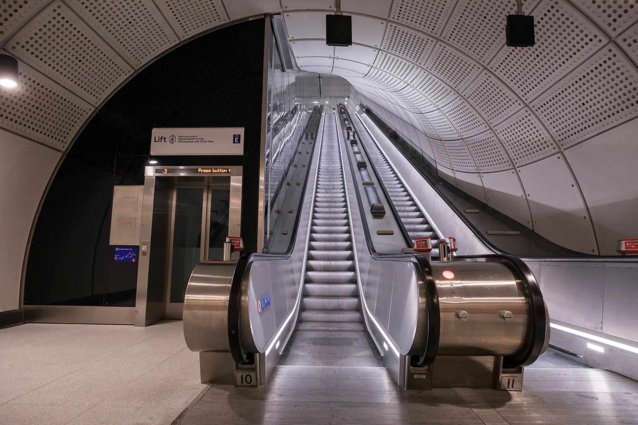 Sideways Elevators In London Video Jayforce - Landscape Background Collection - HD Quality