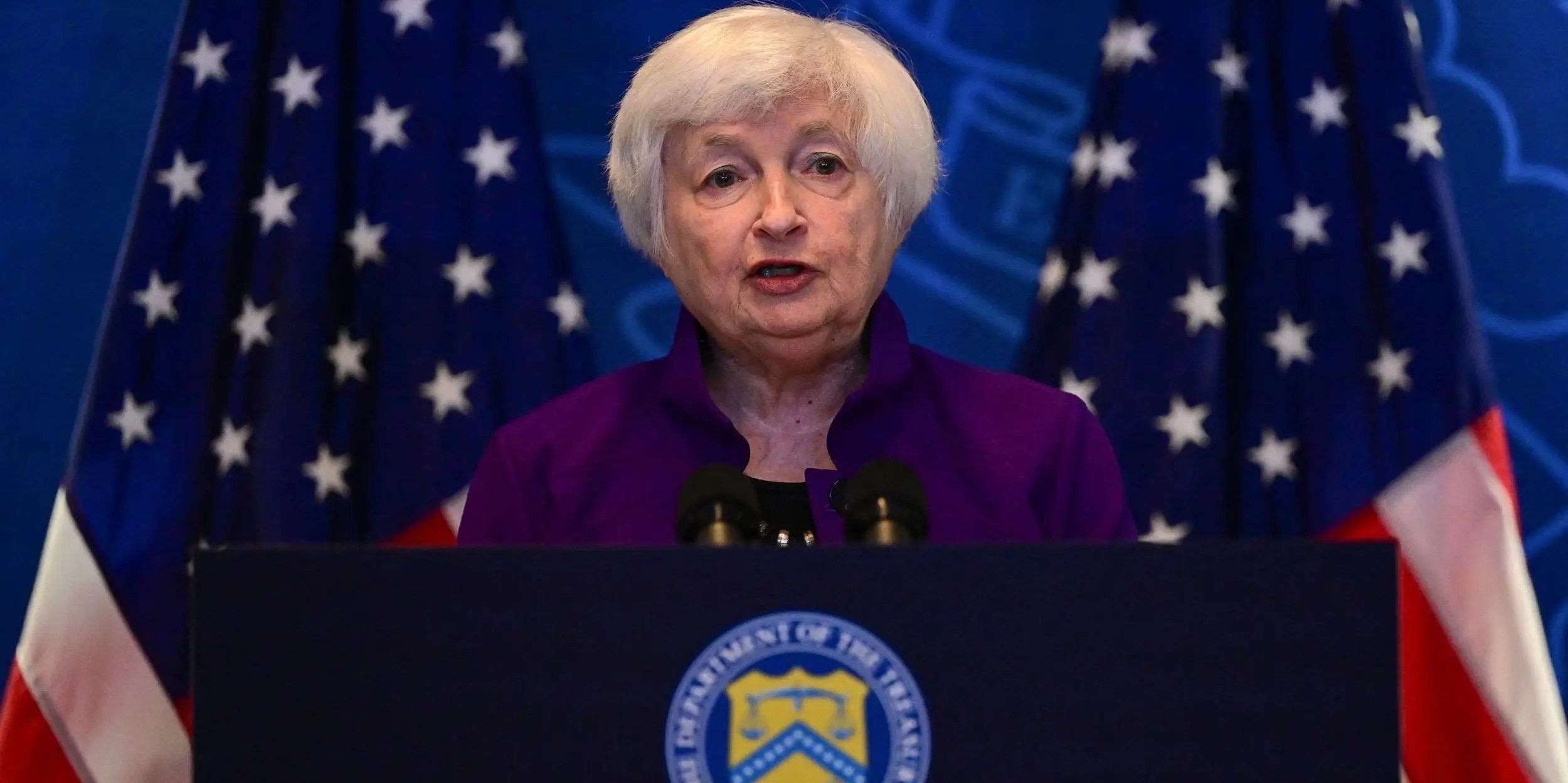 Iždo sekretorė Janet Yellen netyčia suvalgė haliucinogeninių grybų Kinijoje