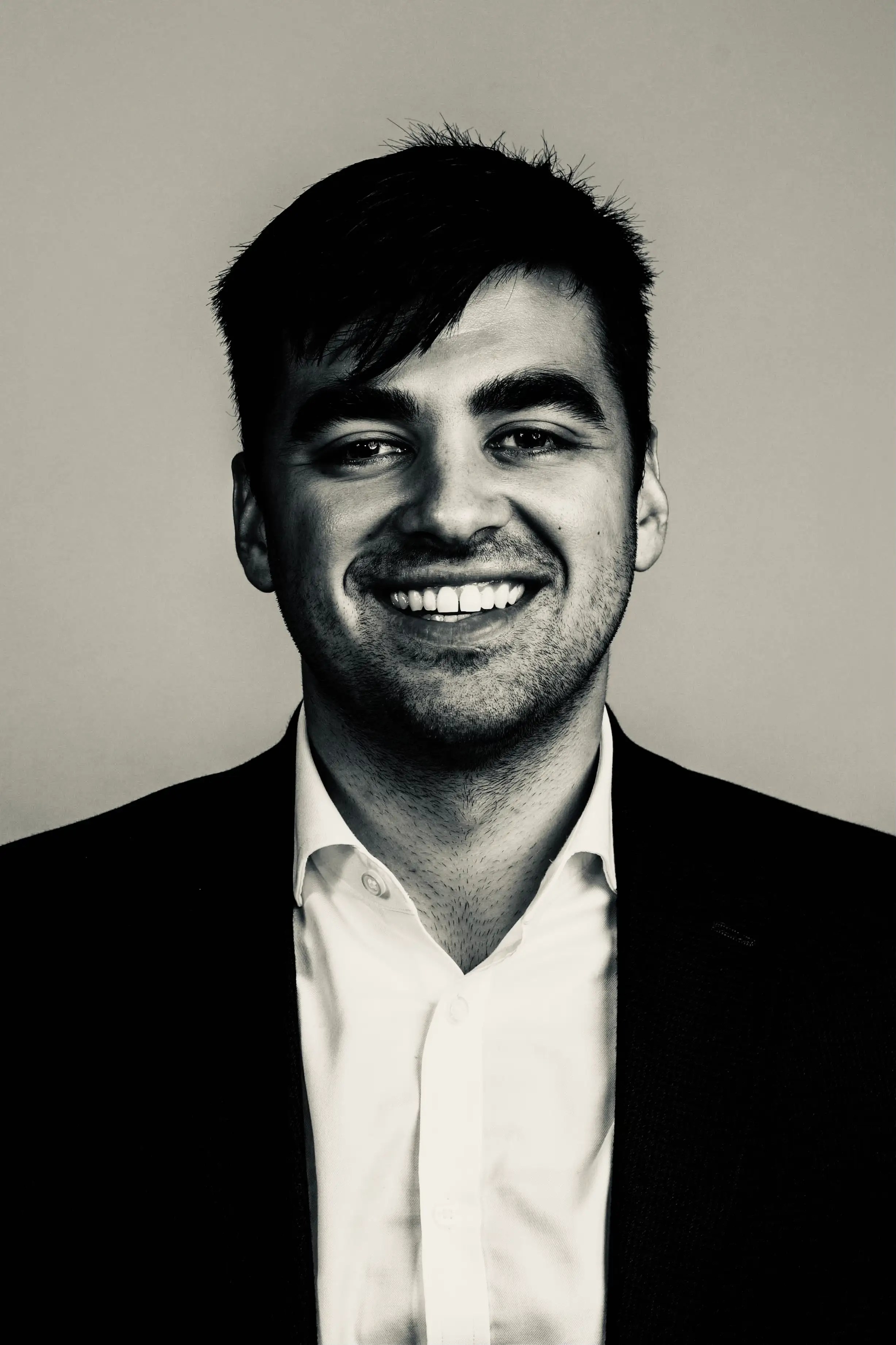 How a top wealth manager is telling rich clients to navigate AI chaos