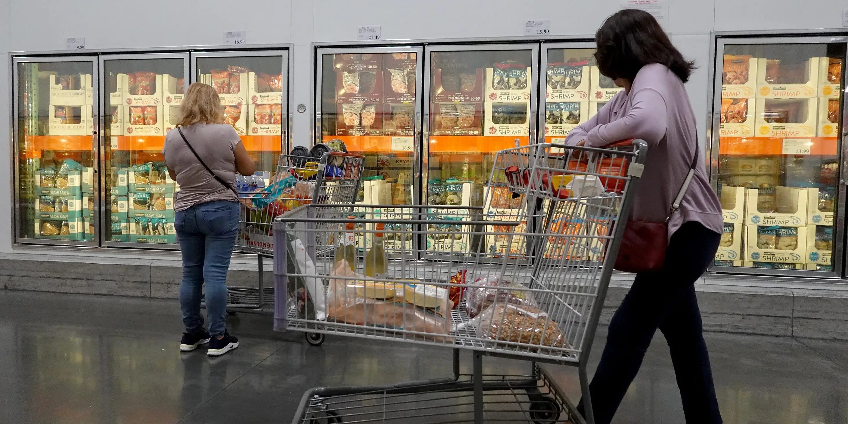 Save on precious metals! Costco offers $625 silver coins & $2,000 gold bars.