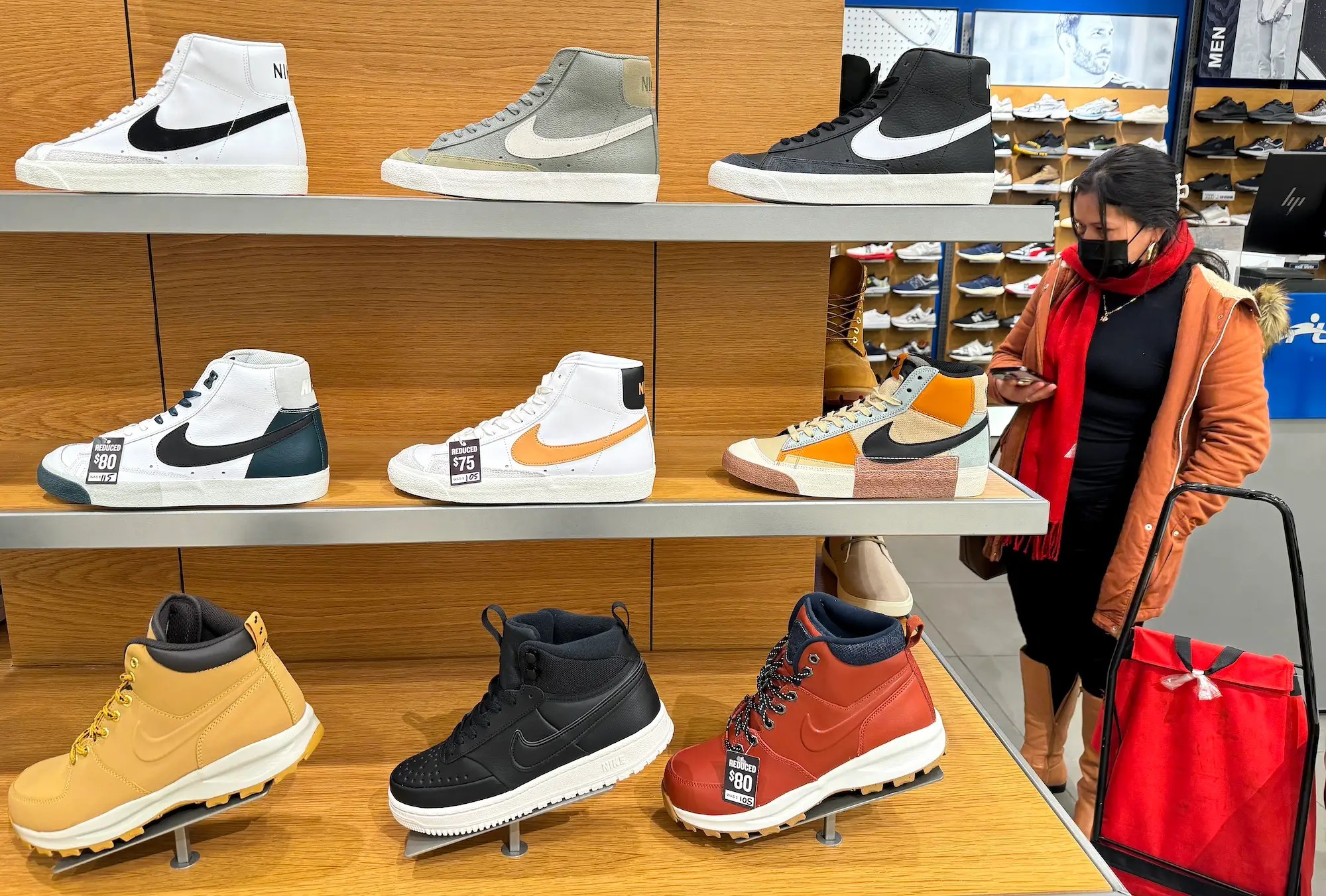 Intern, manager, retiree, CEO: Meet Nike’s new CEO