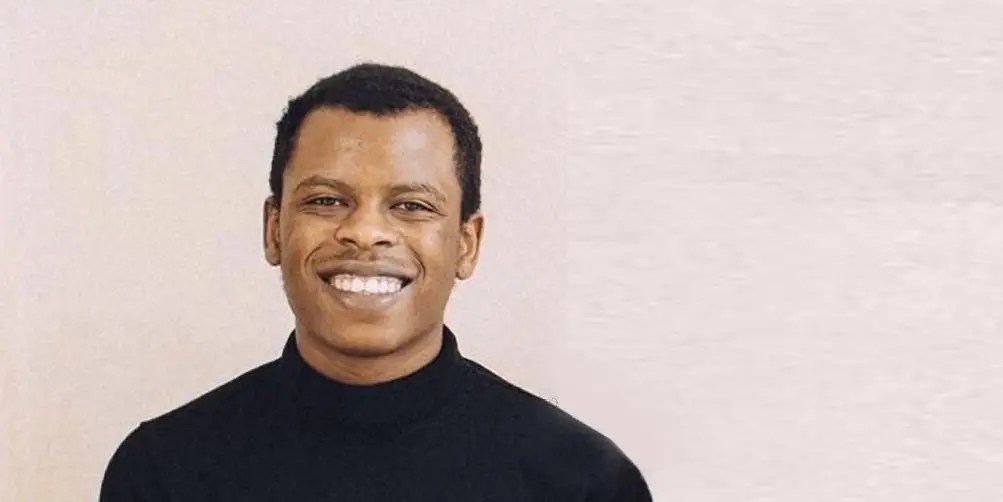 Sri Muppidi Business Insider - Minimal Background Collection - Desktop Quality