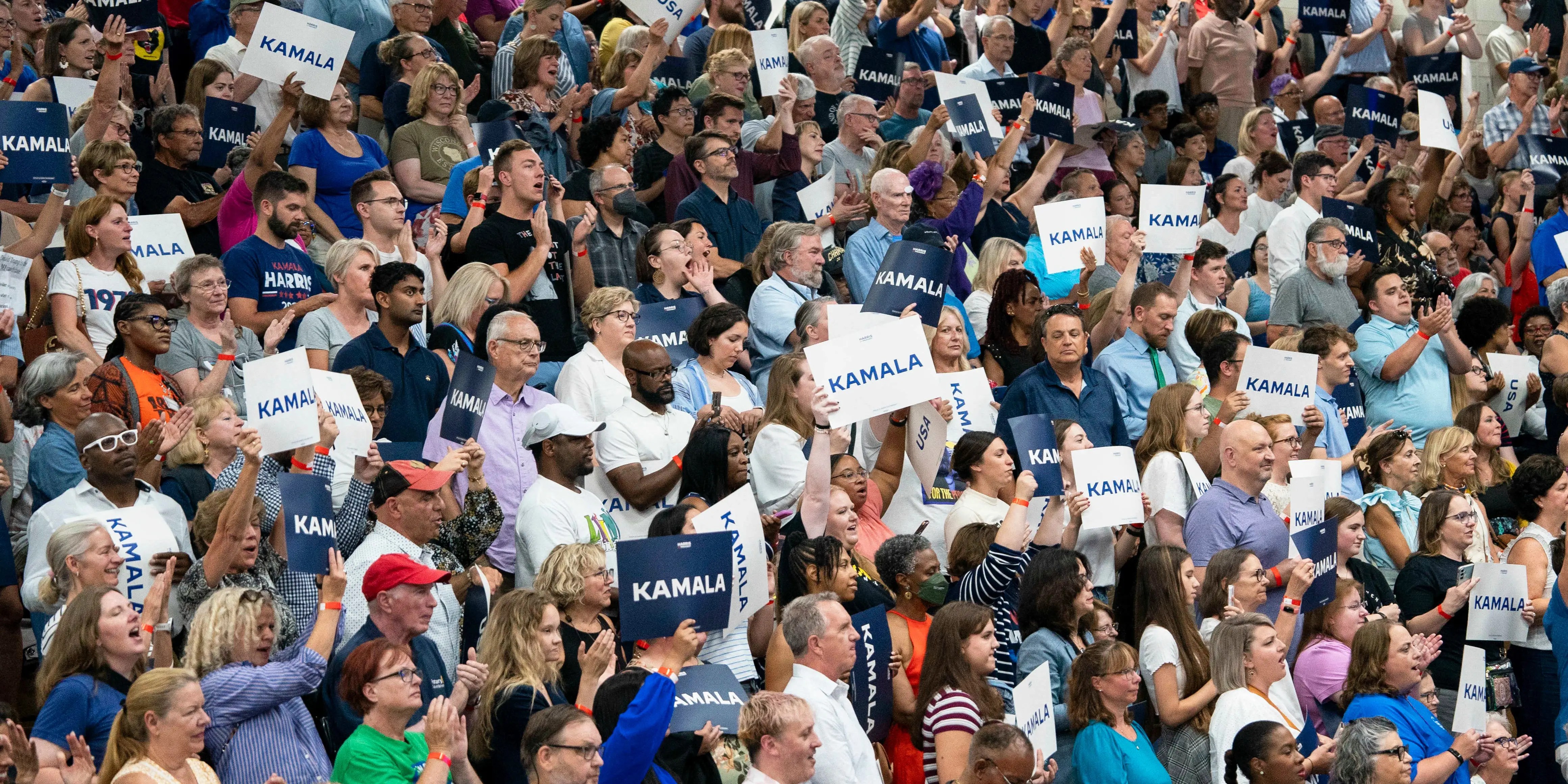 Kamala Harris nazywa obóz Trumpa „dziwnym”. To może zadziałać.