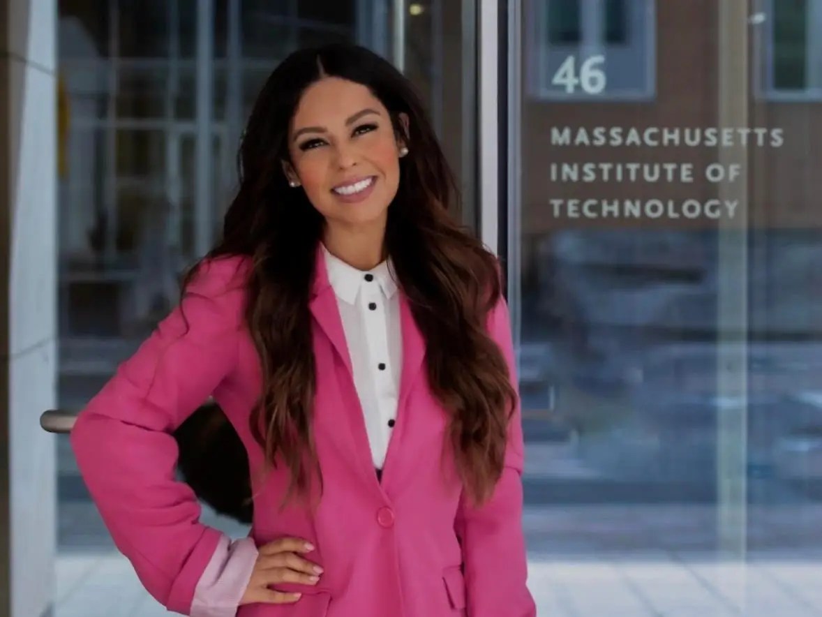 Traci Thomas Business Insider - Ultra HD Colorful Patterns for Desktop