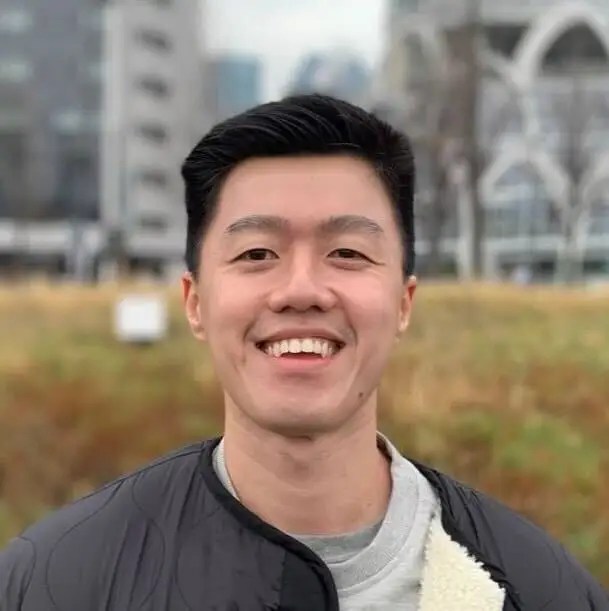 An OpenAI engineer outlines her one-week hiring sprint, from outreach on Monday to a signed offer on Friday