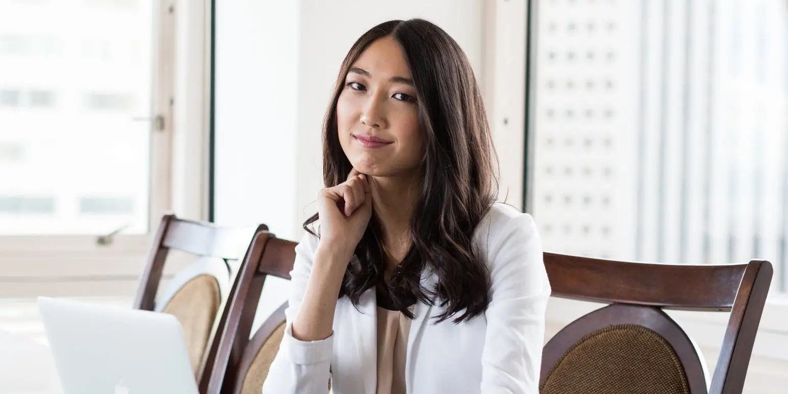 Rob Price Business Insider - Elegant Geometric Pattern - Mobile