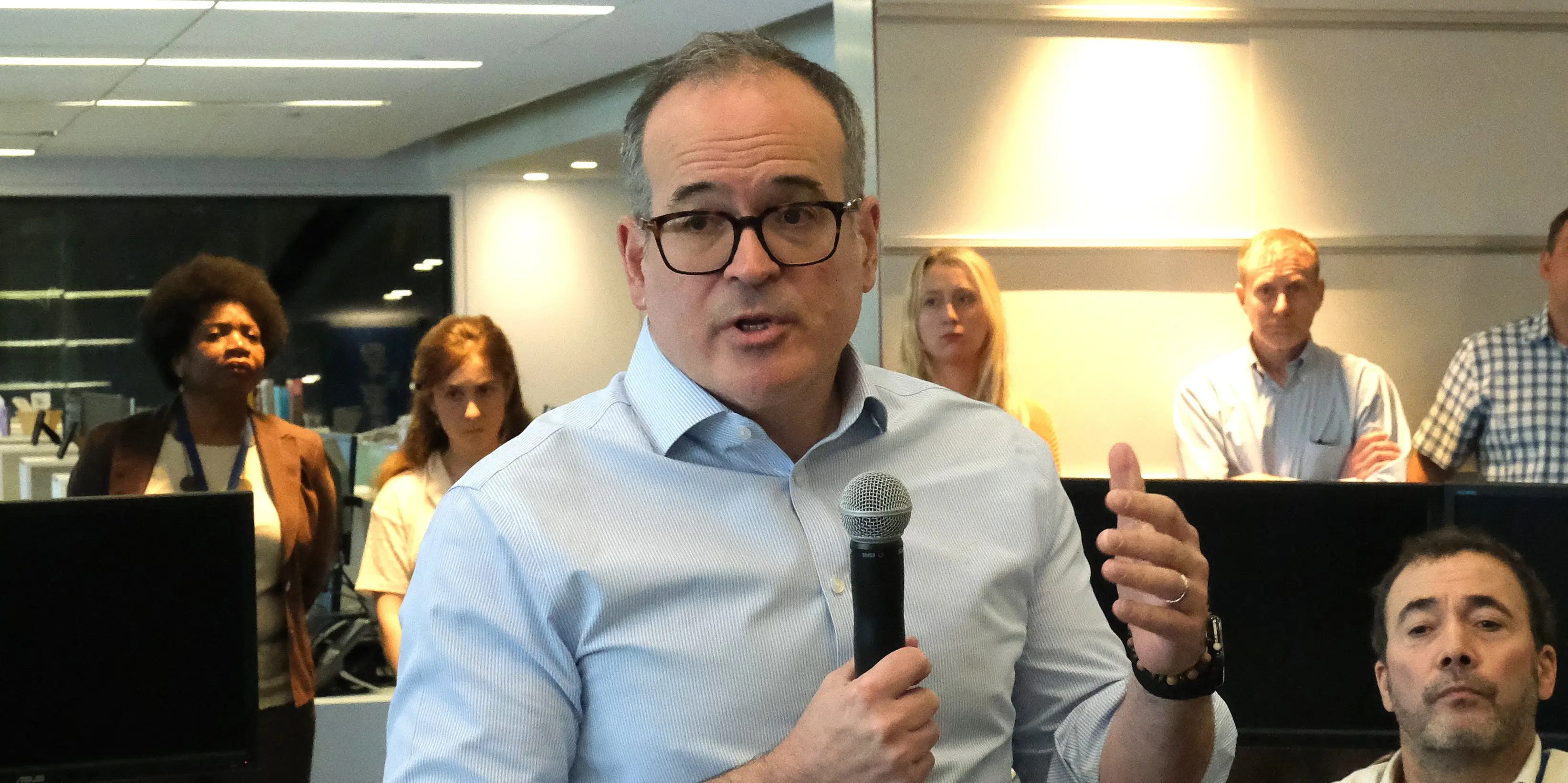 Read the memos The Washington Post sent staff offering voluntary buyouts as the Jeff Bezos-owned paper restructures