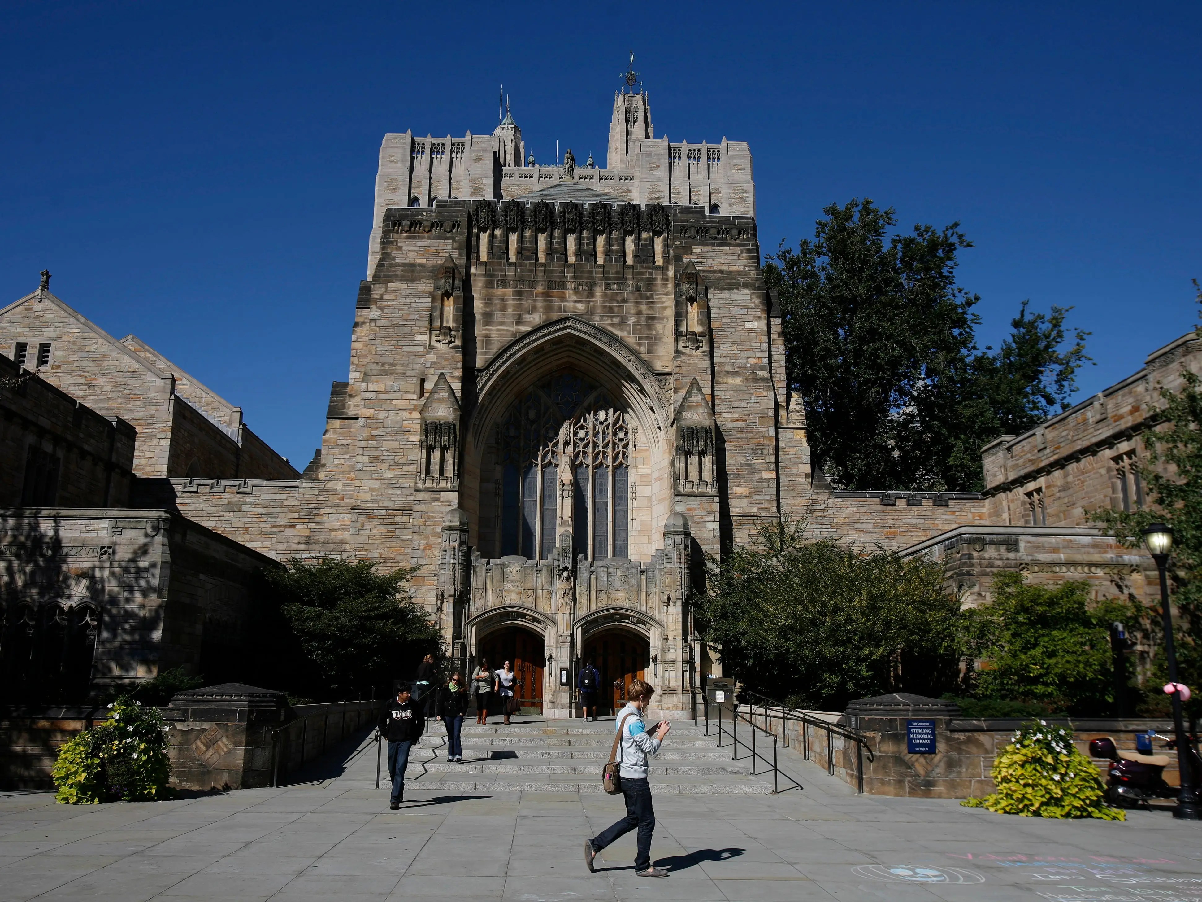 Harvard Columbia 16 Us Presidents Who Attended Ivy League Schools - Vintage Background Collection - 4K Quality