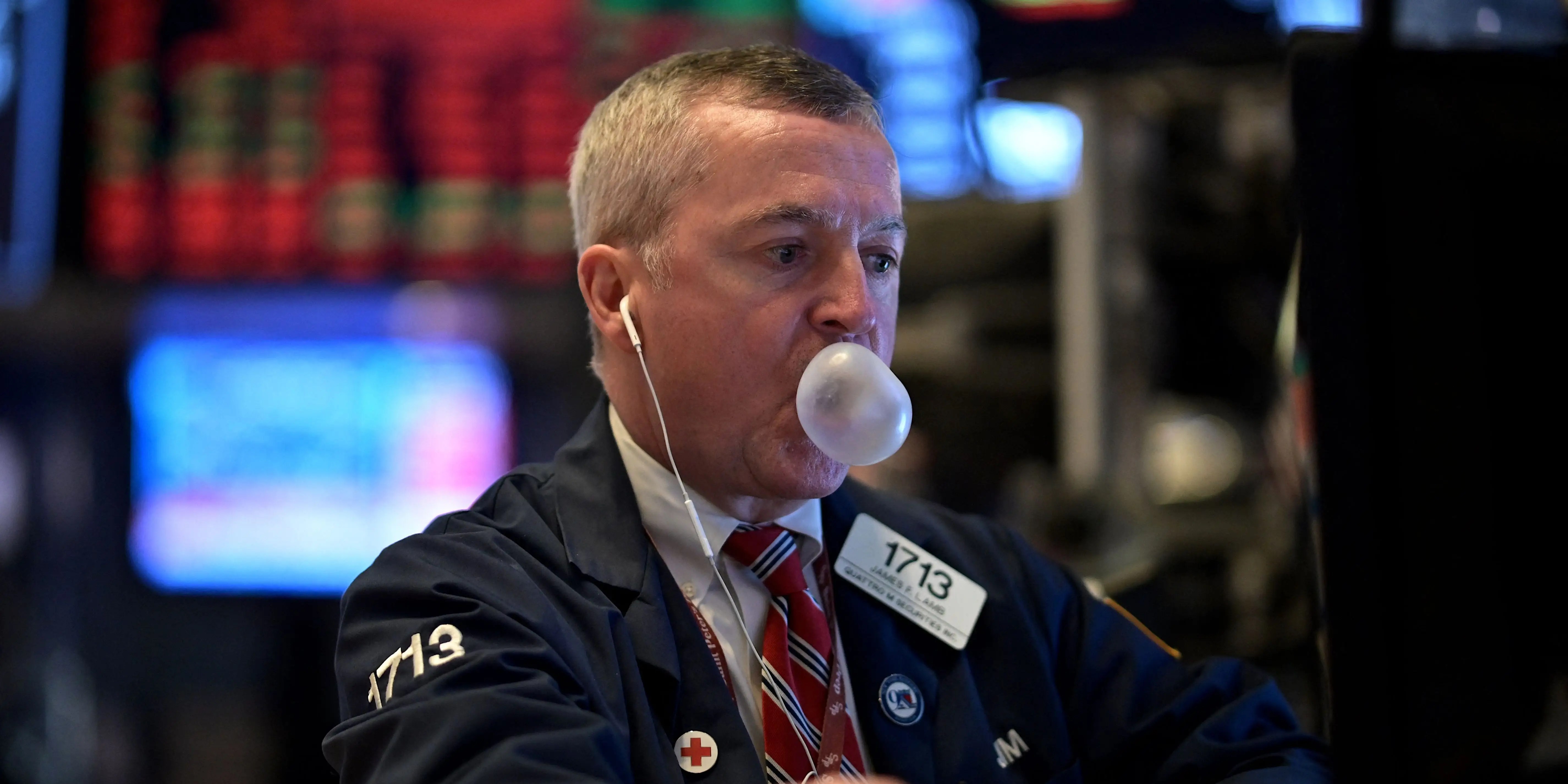 Stock Market Crash: Famed Economist Warns of ‘Gigantic Price Bubble’