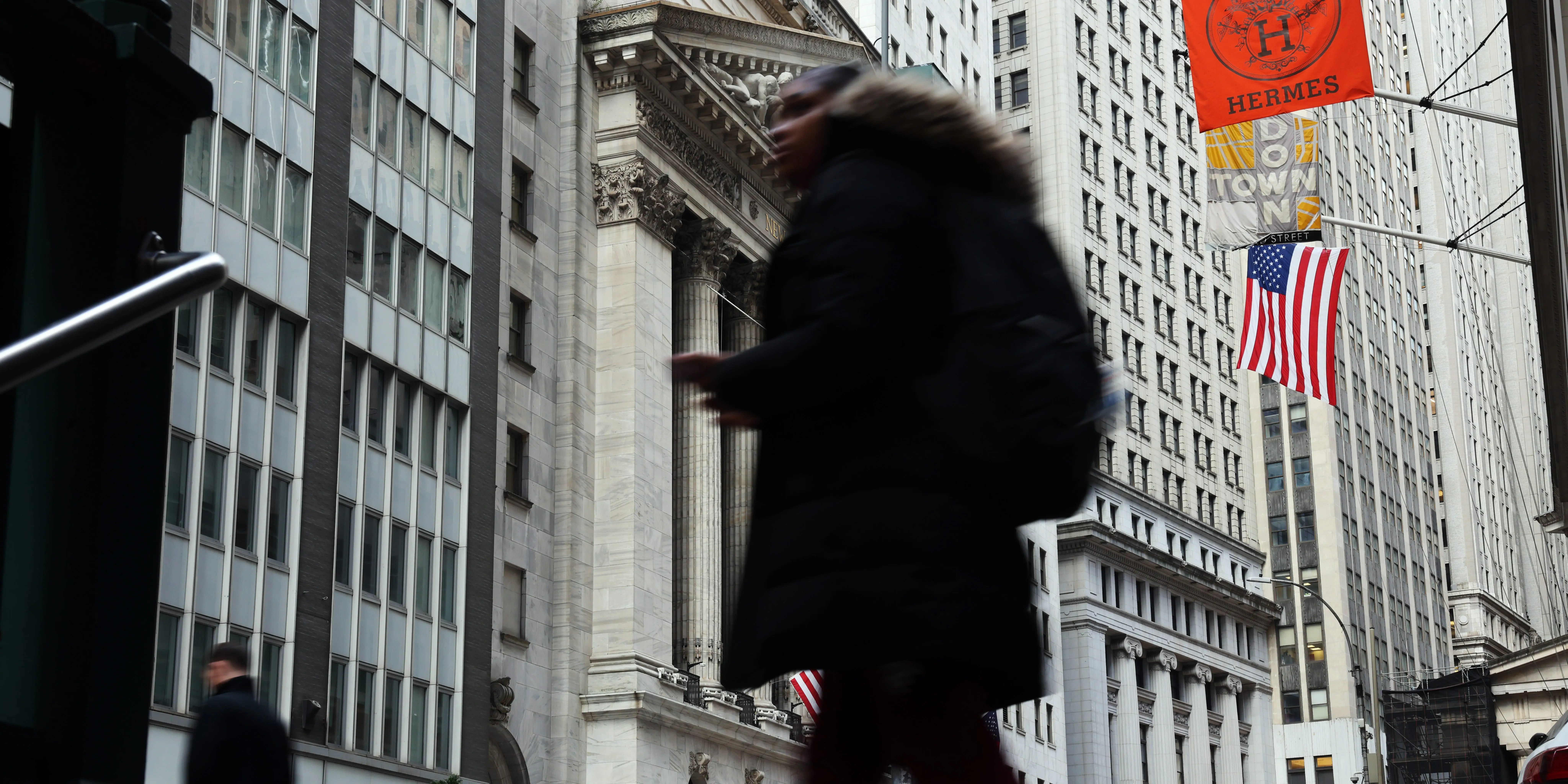 Fund Manager Ditches Top Tech Stocks: AI Bubble Warning & Smarter Investments (2025)