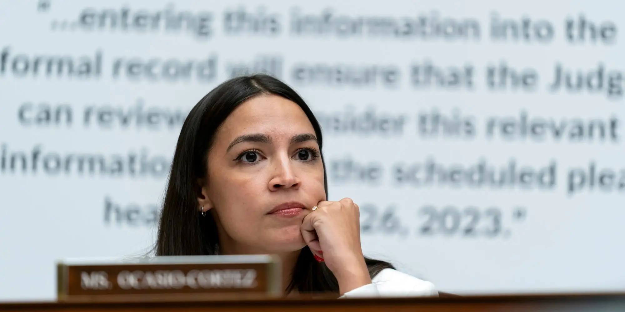 AOC: We May Be in AI Bubble With ‘2008-Style’ Economic Threat