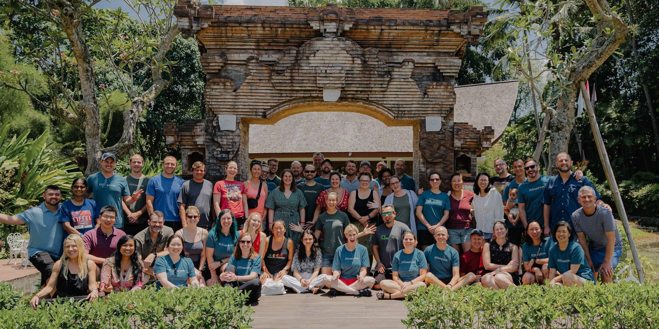 3 Key Lessons from Early Retirees: Investing, Timing, and Social Connections (2026)