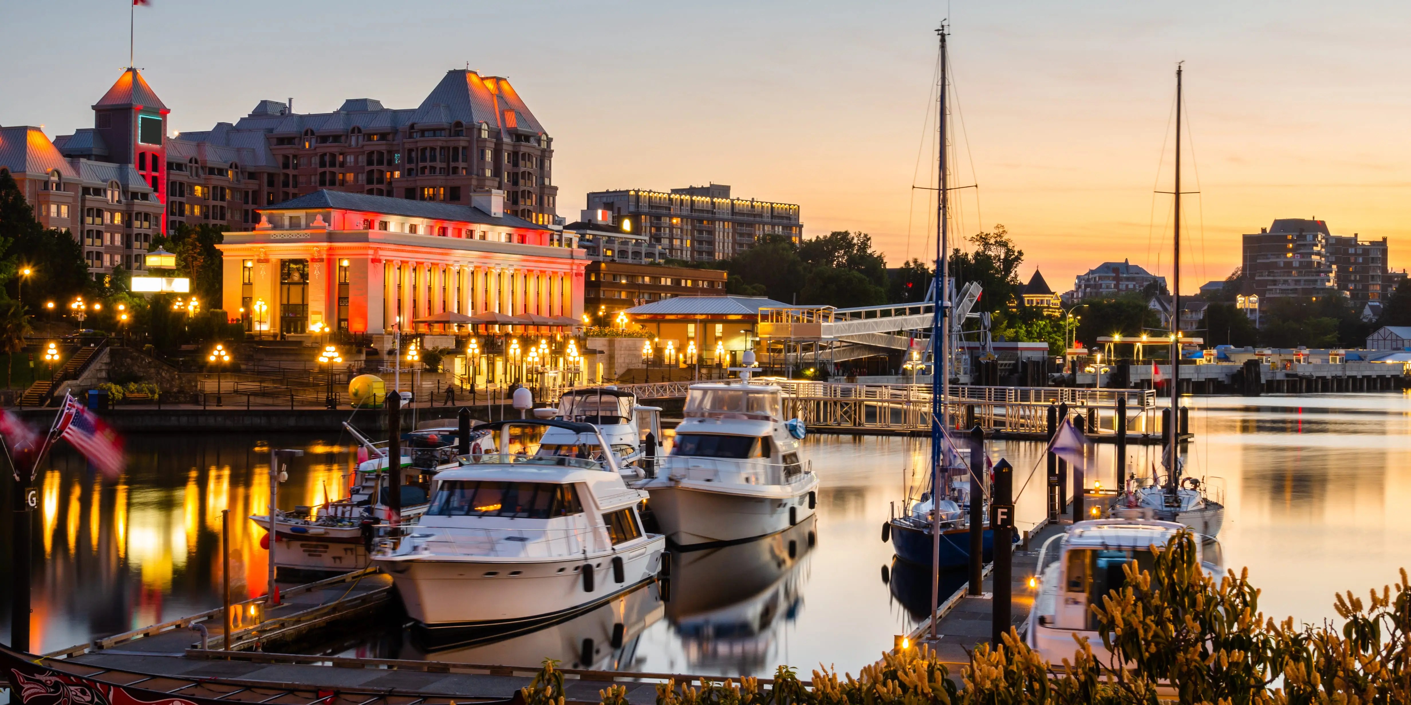 Why I Chose a Small Canadian Island City Over a Big Metropolis (2026)