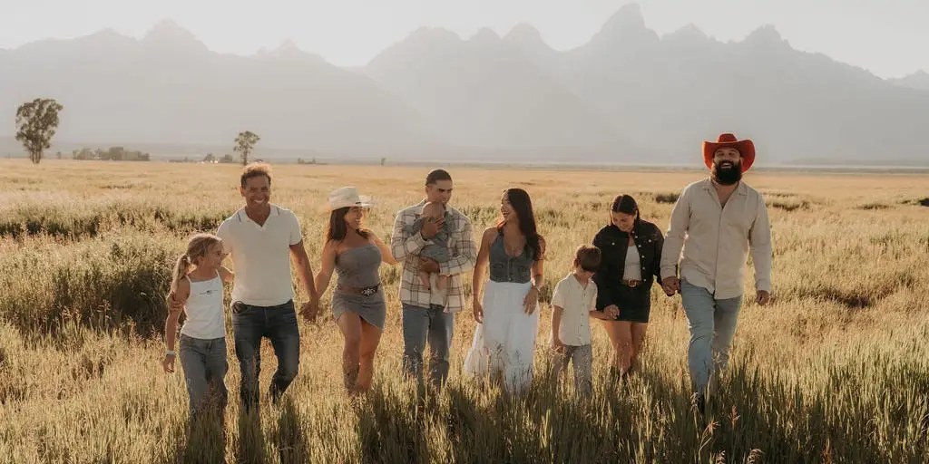 Millionaire Family's Money Mistakes: Raising Financially Savvy Kids (2026)