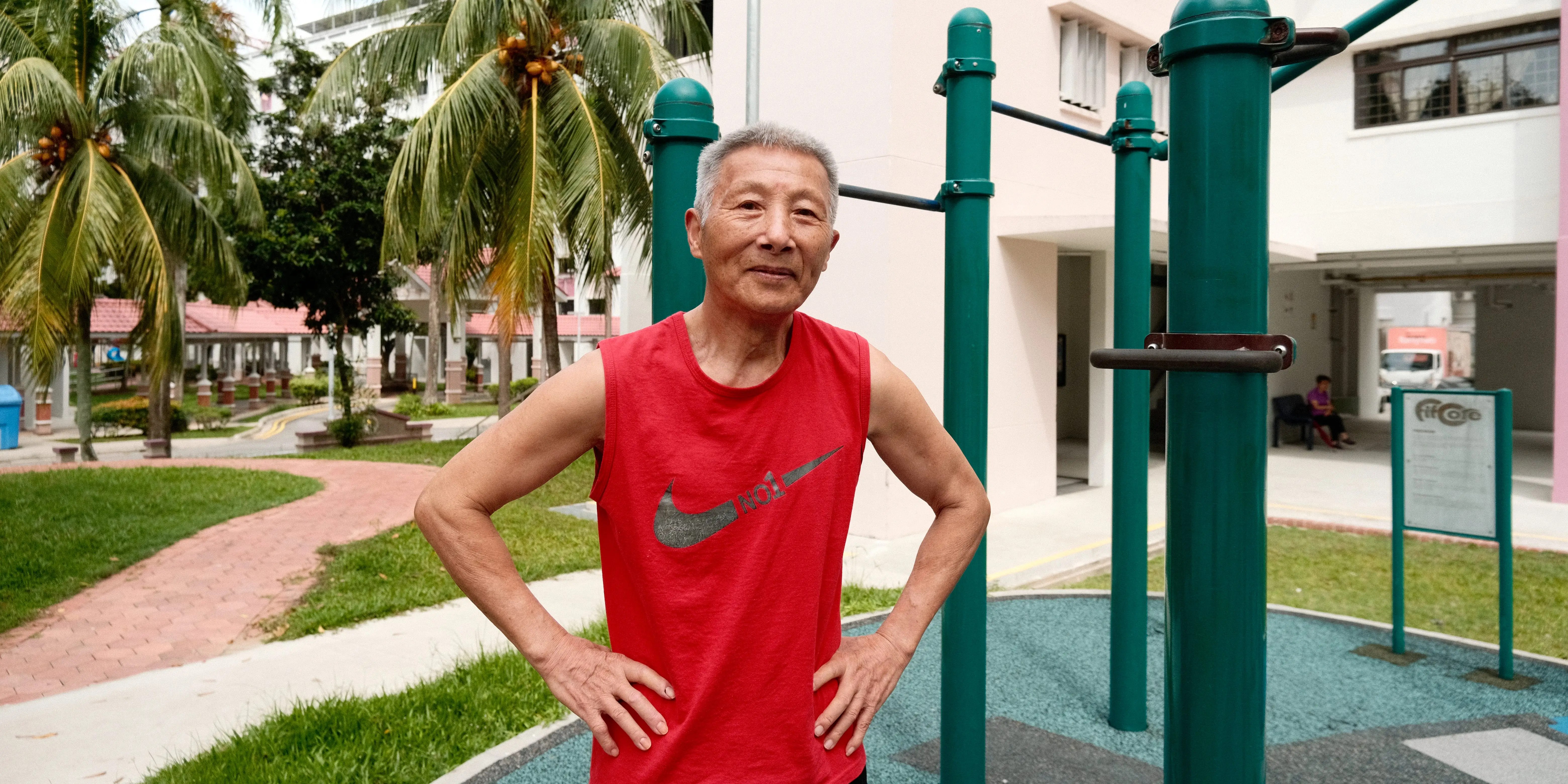 86-Year-Old's Incredible Workout Routine: Headstands & Bar Flips! (2026)
