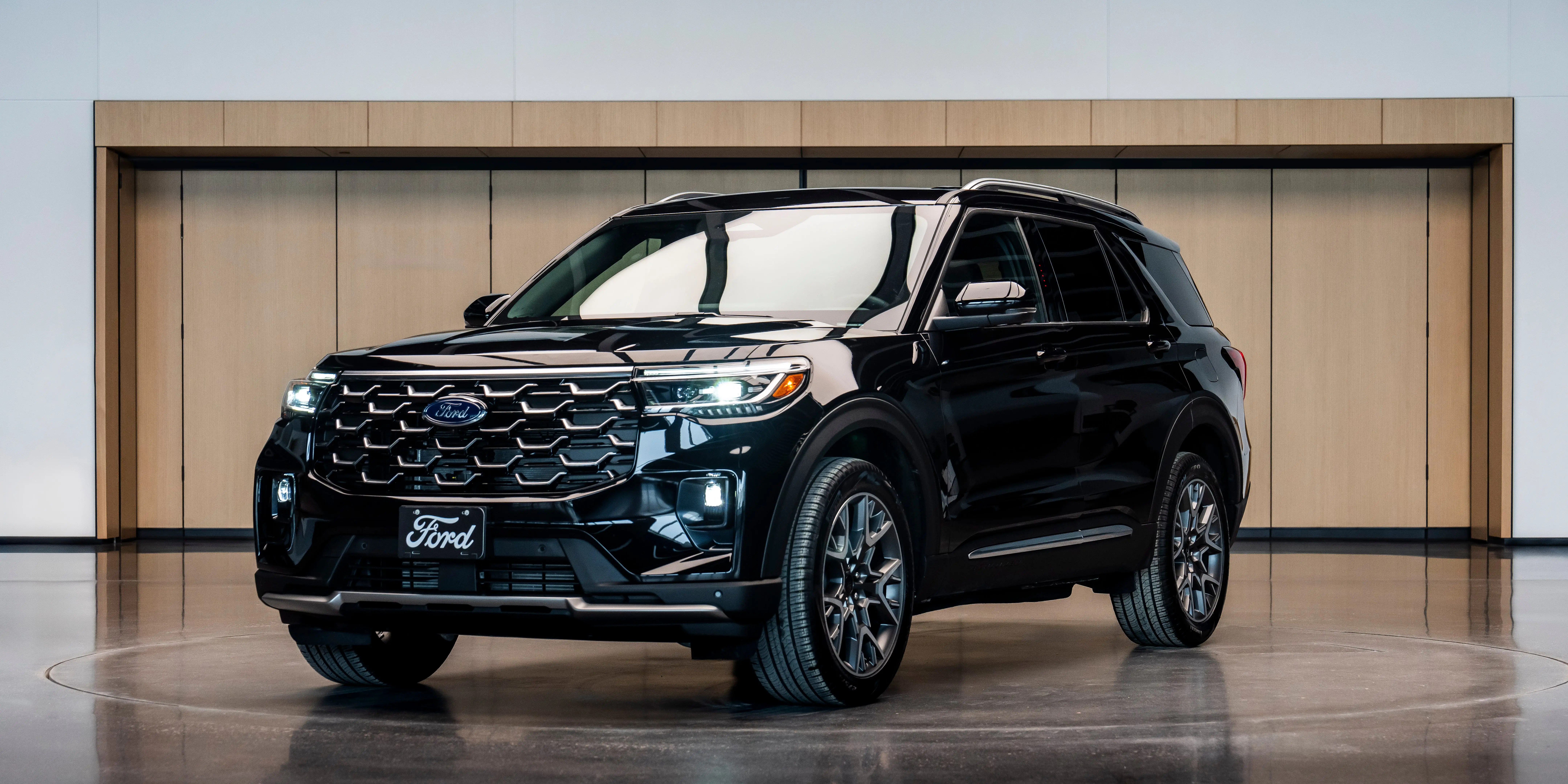 Ford’s Secret Project Turned Into a Chicago-Themed SUV for the Pope