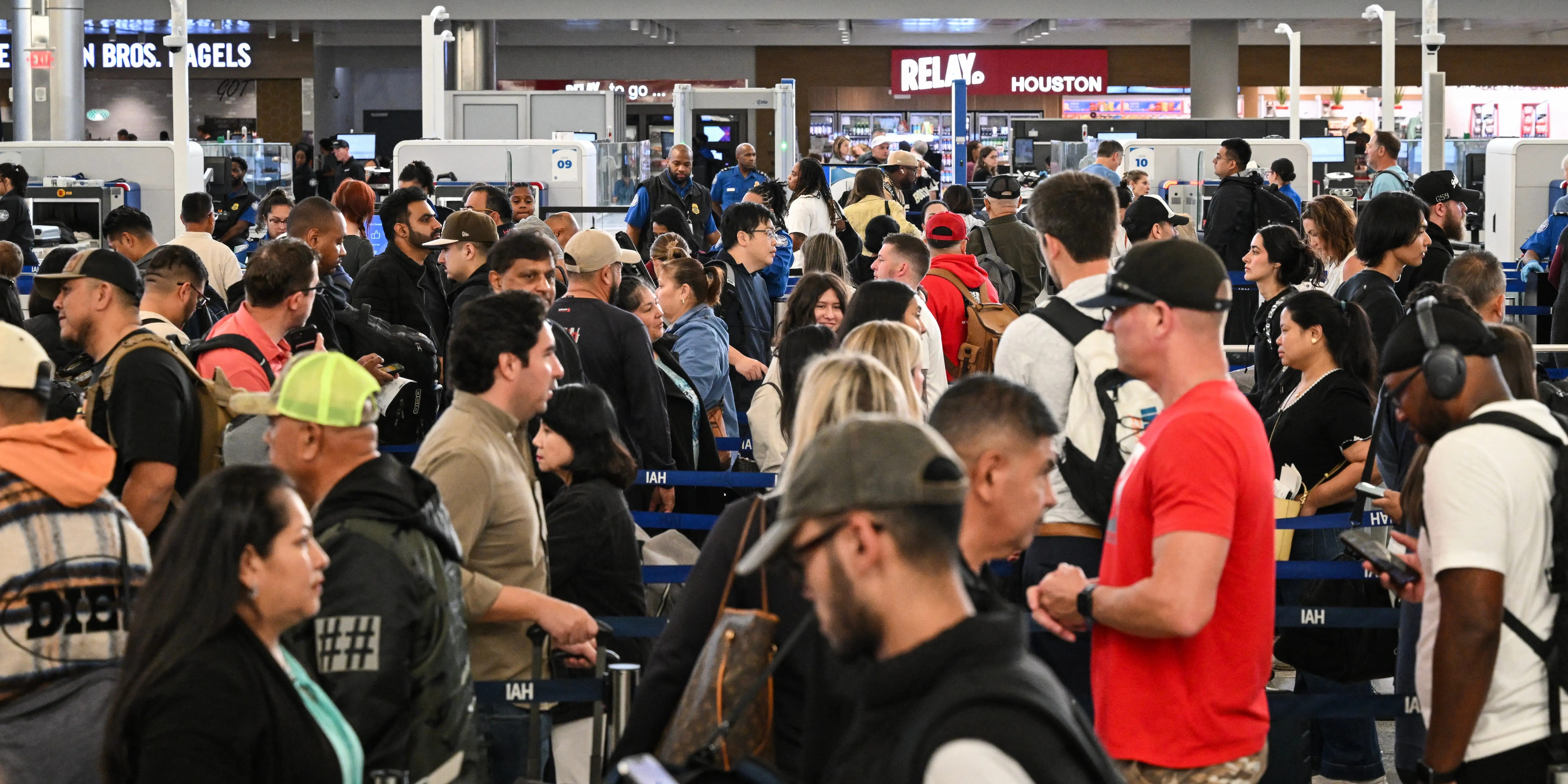 TSA Agent Shortage: Long Airport Security Lines and Delays (2026)