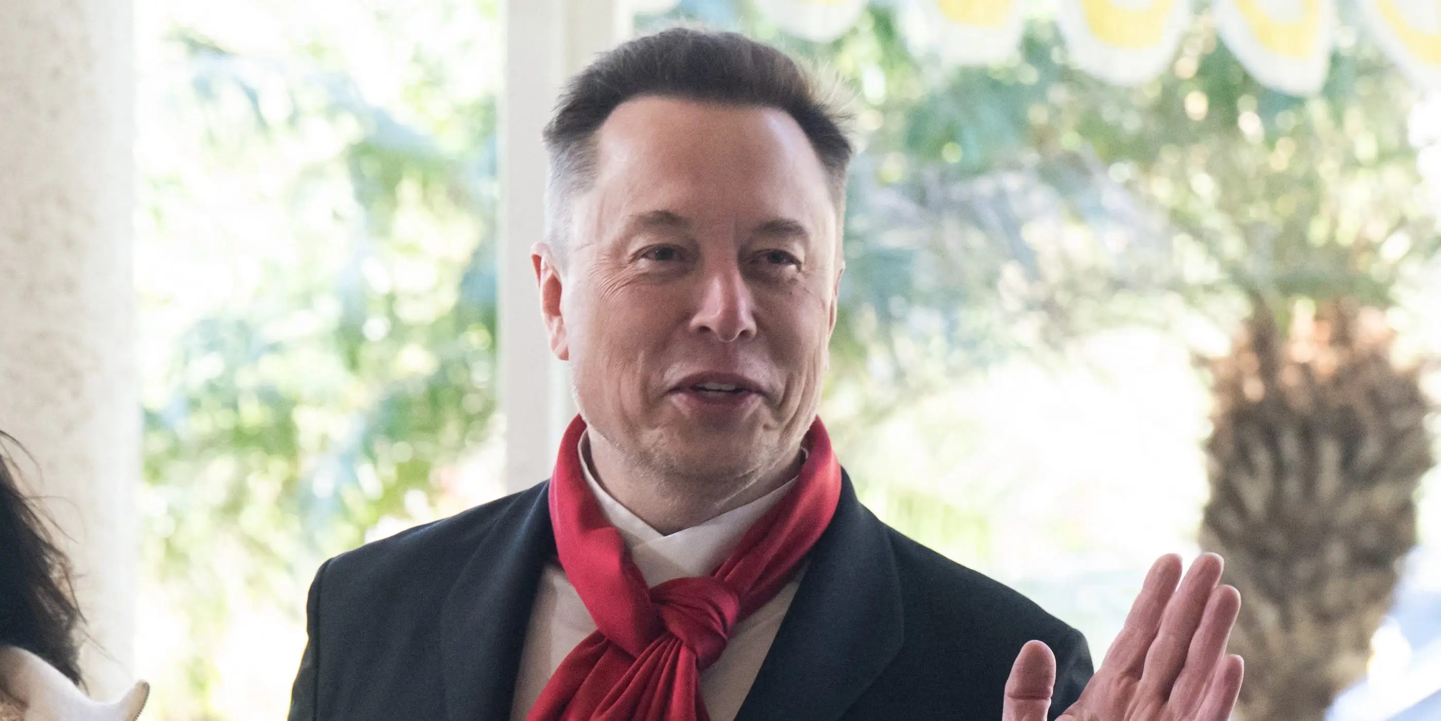 Elon Musk's Legal Drama: Delaware Judge Steps Down After LinkedIn Emoji Controversy (2026)