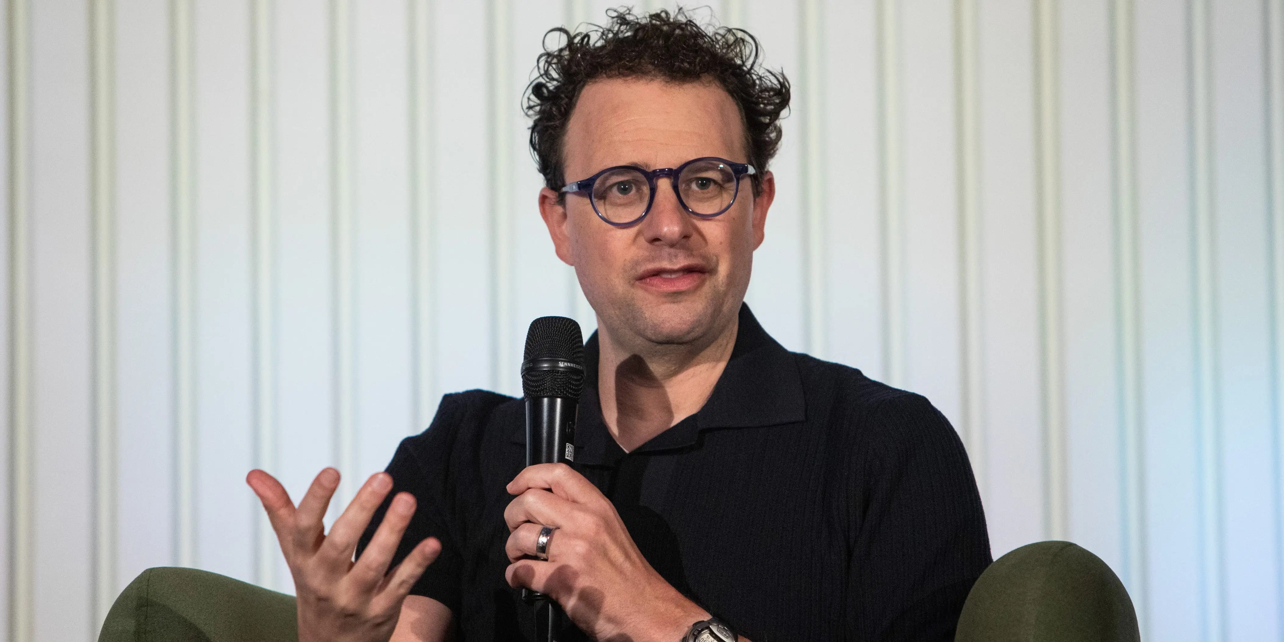 The Power of Open Communication: How Anthropic's Culture Encourages Employee Engagement (2026)