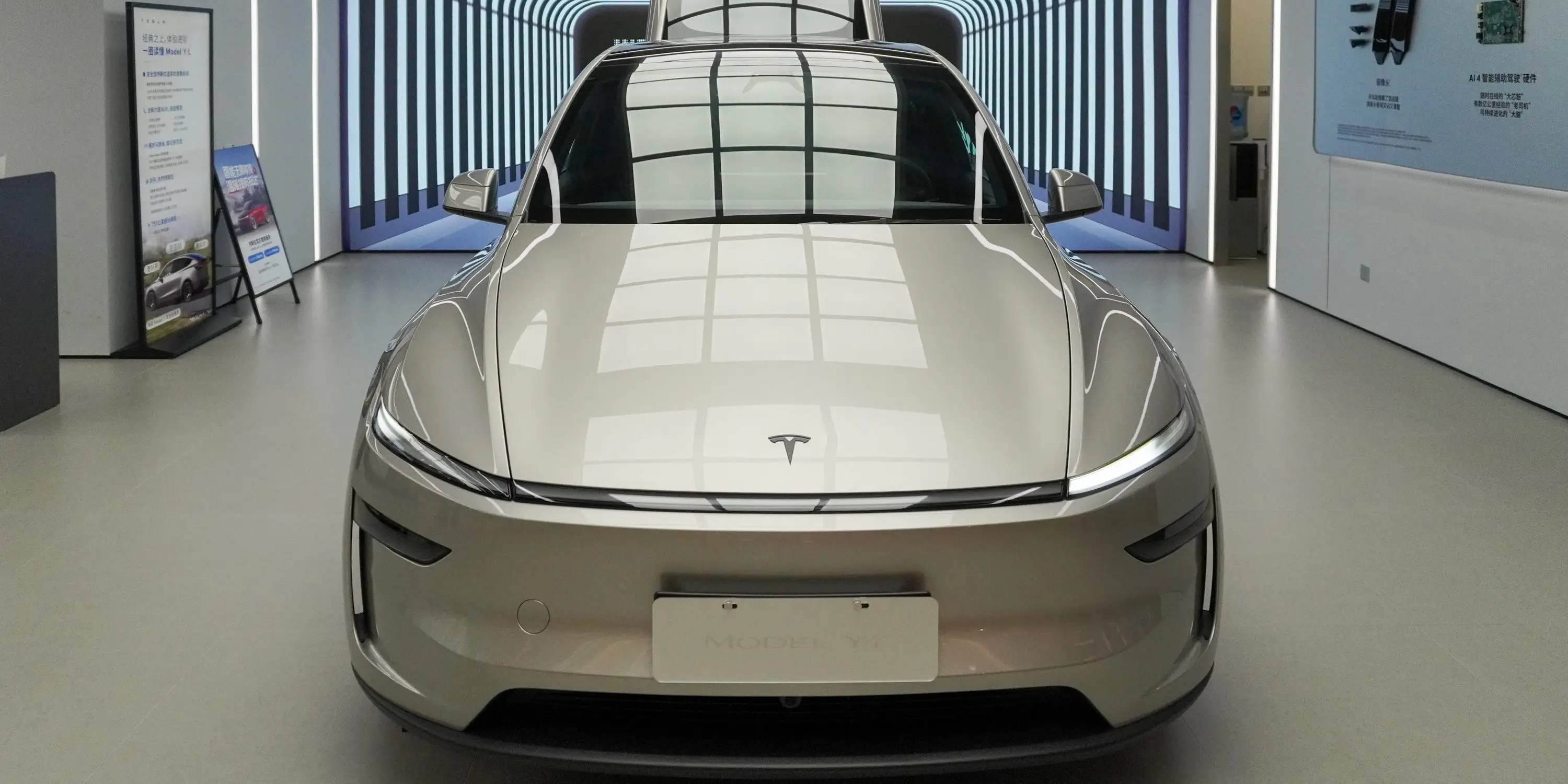 Tesla's Dominance: US EV Market Shakeout (2026)