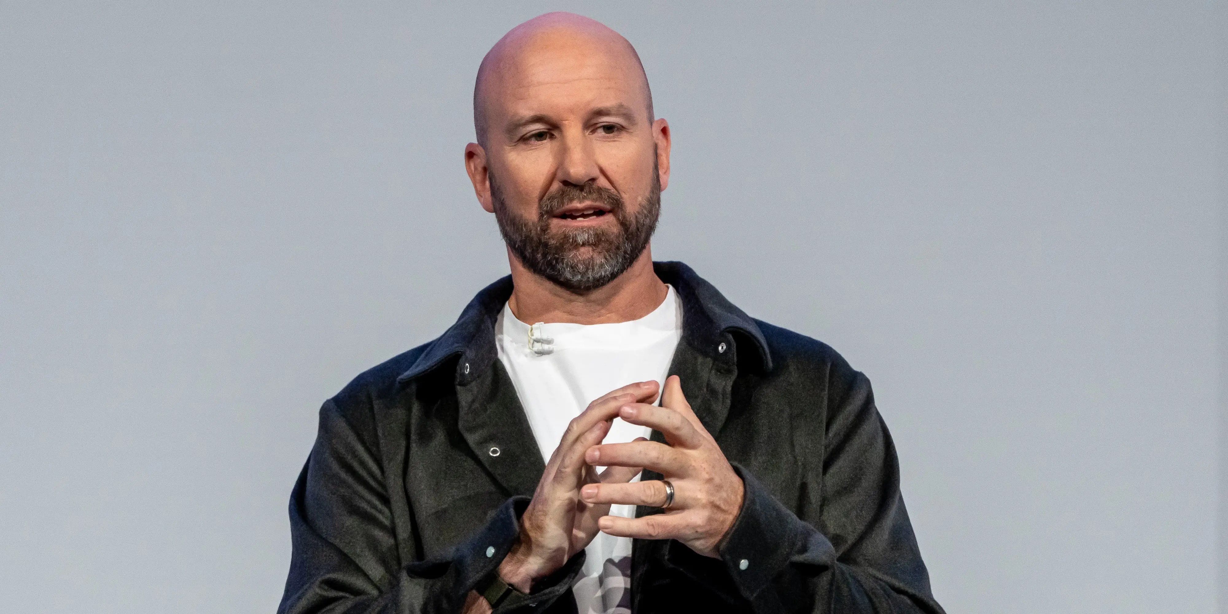 Meta CTO's Stress Management: How Andrew Bosworth Stays Calm Under Pressure (2026)