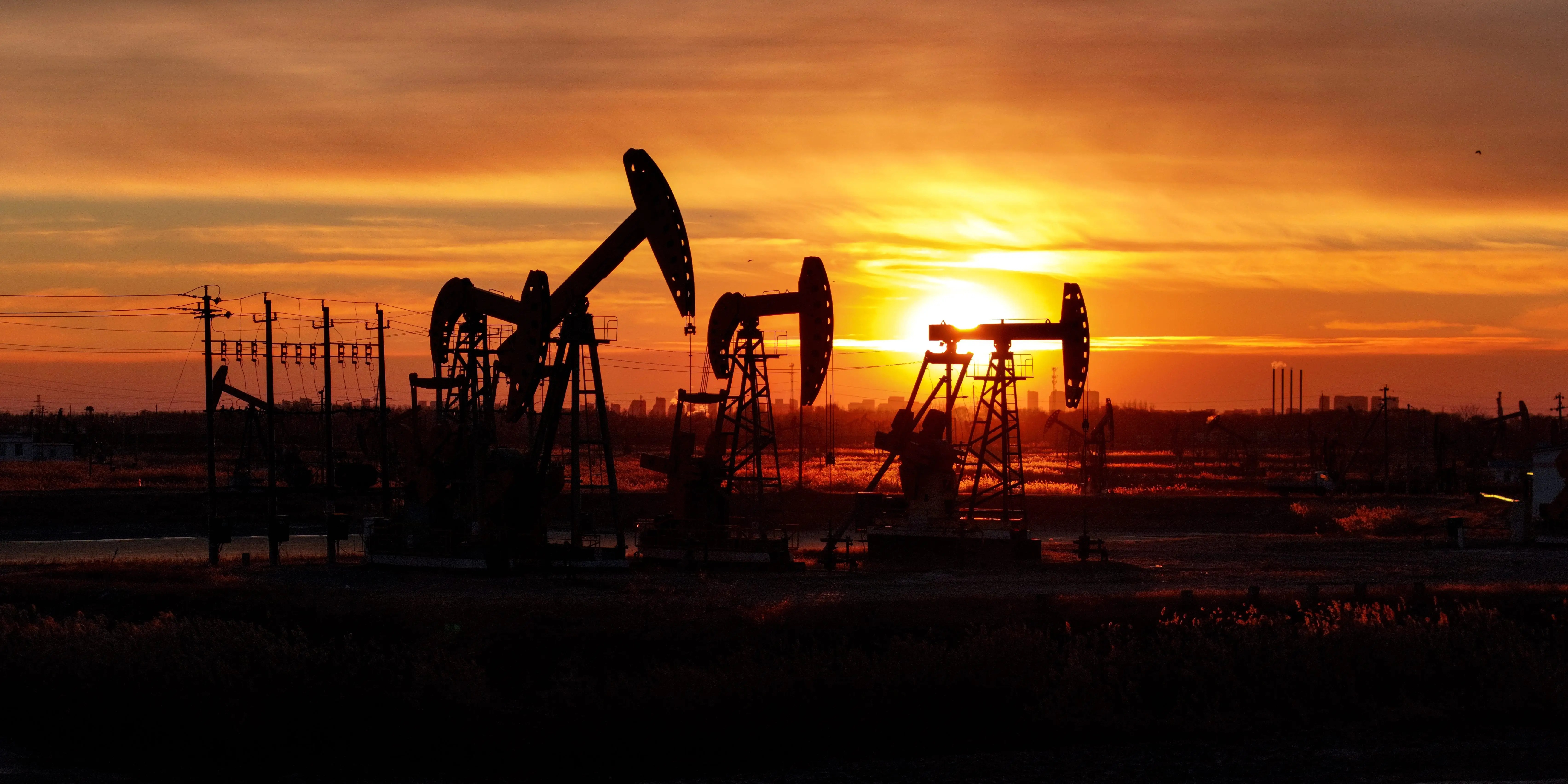 Oil Market Crisis: Why Prices Are Skyrocketing and What's Next (2026)