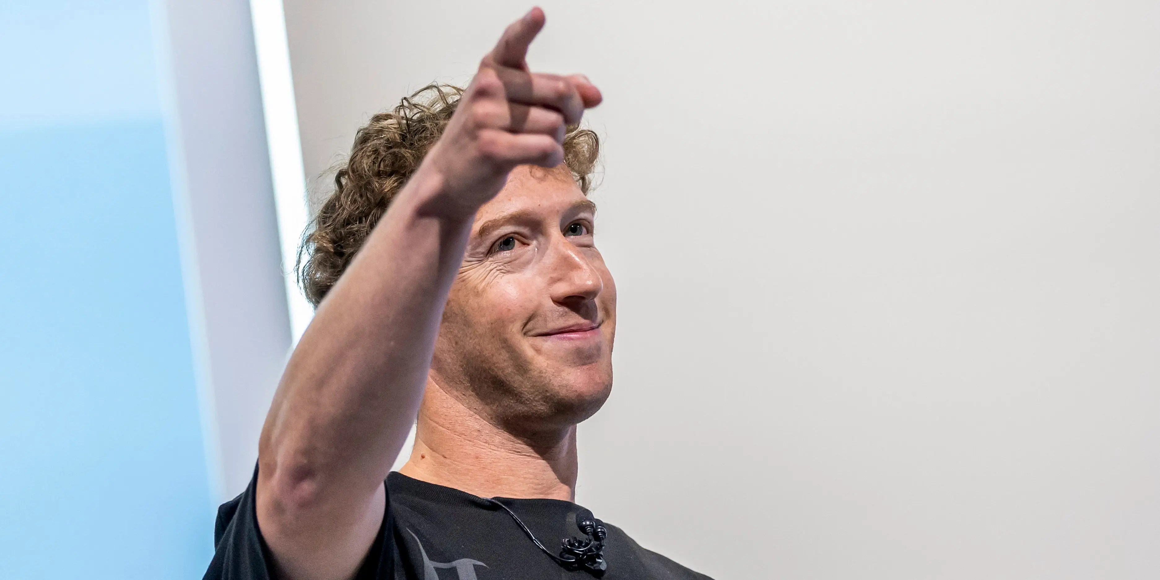Meta Drafts 7,000 Workers into AI Task Force Amid Layoffs (2026)