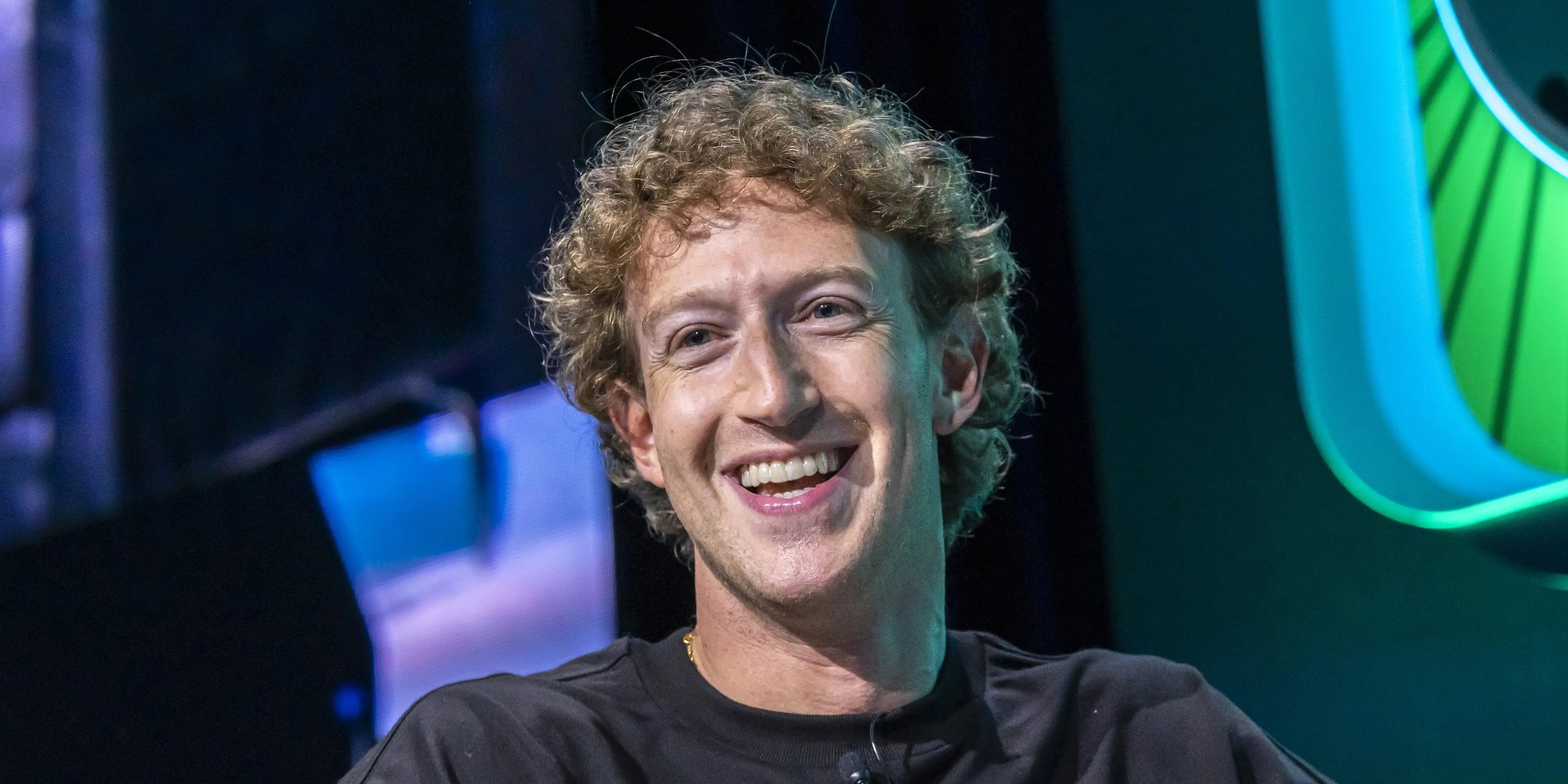 Zuckerberg says a dozen AI researchers can win