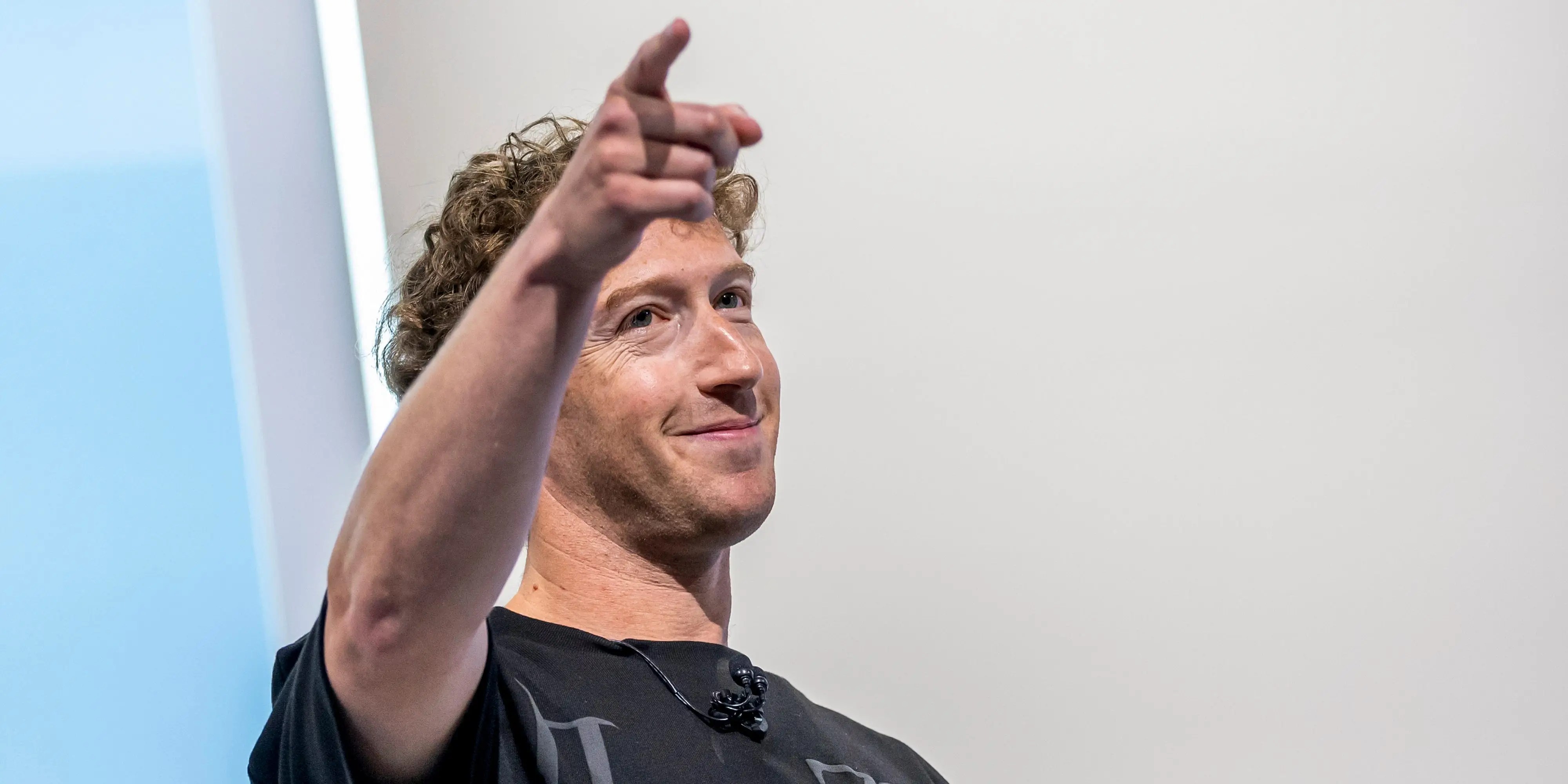 Tour Mark Zuckerberg’s Elite Home Gym: Must-Have Gear vs. What You Can Skip! (2026)