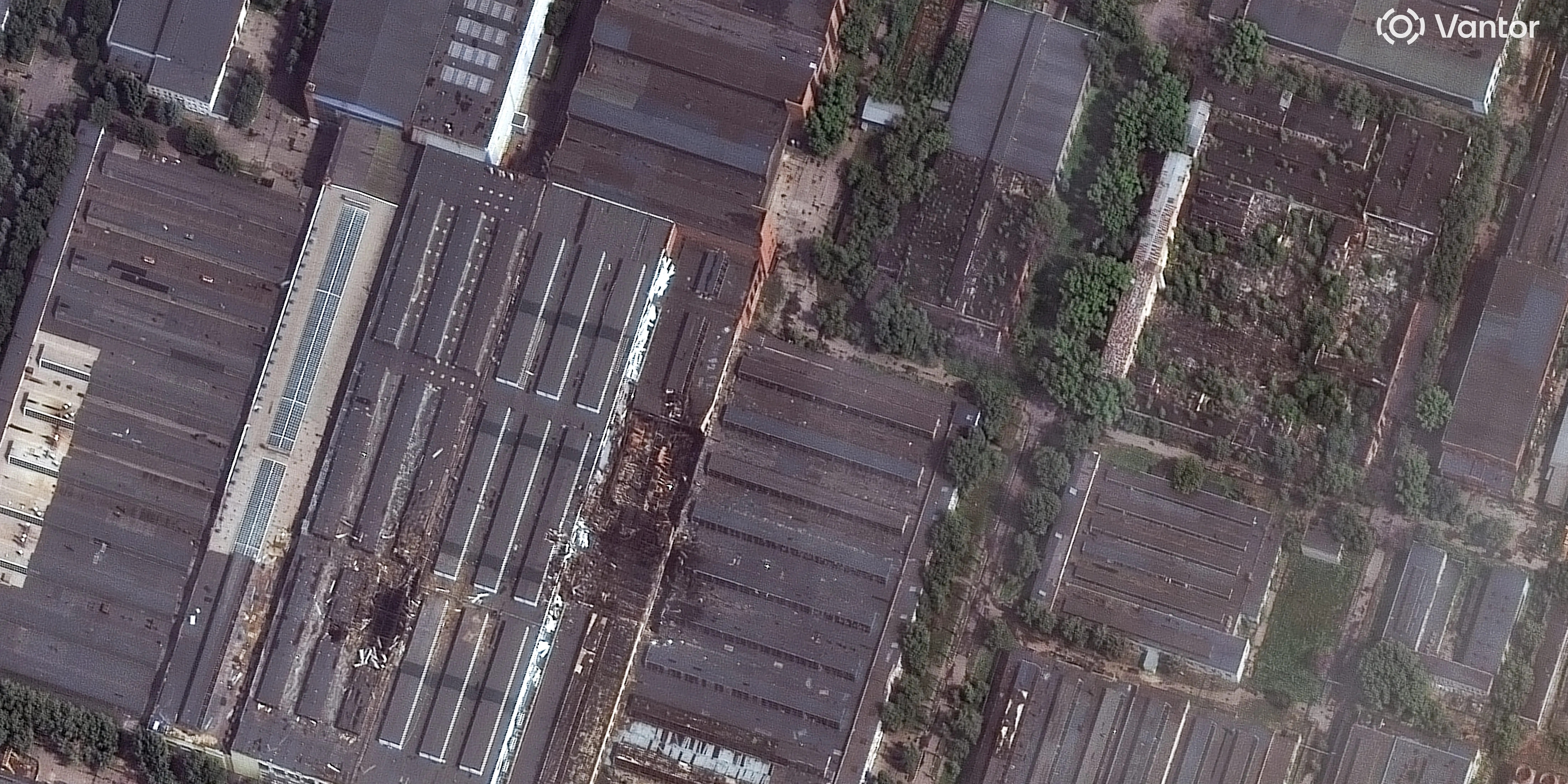 Satellite Imagery: Ukraine Strikes Russian Space Center, Damaging Starlink Rival (2026)