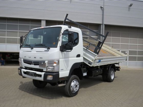 Gebraucht 2019 mitsubishi canter fuso 6c18 2-achs allradkipper 4x4