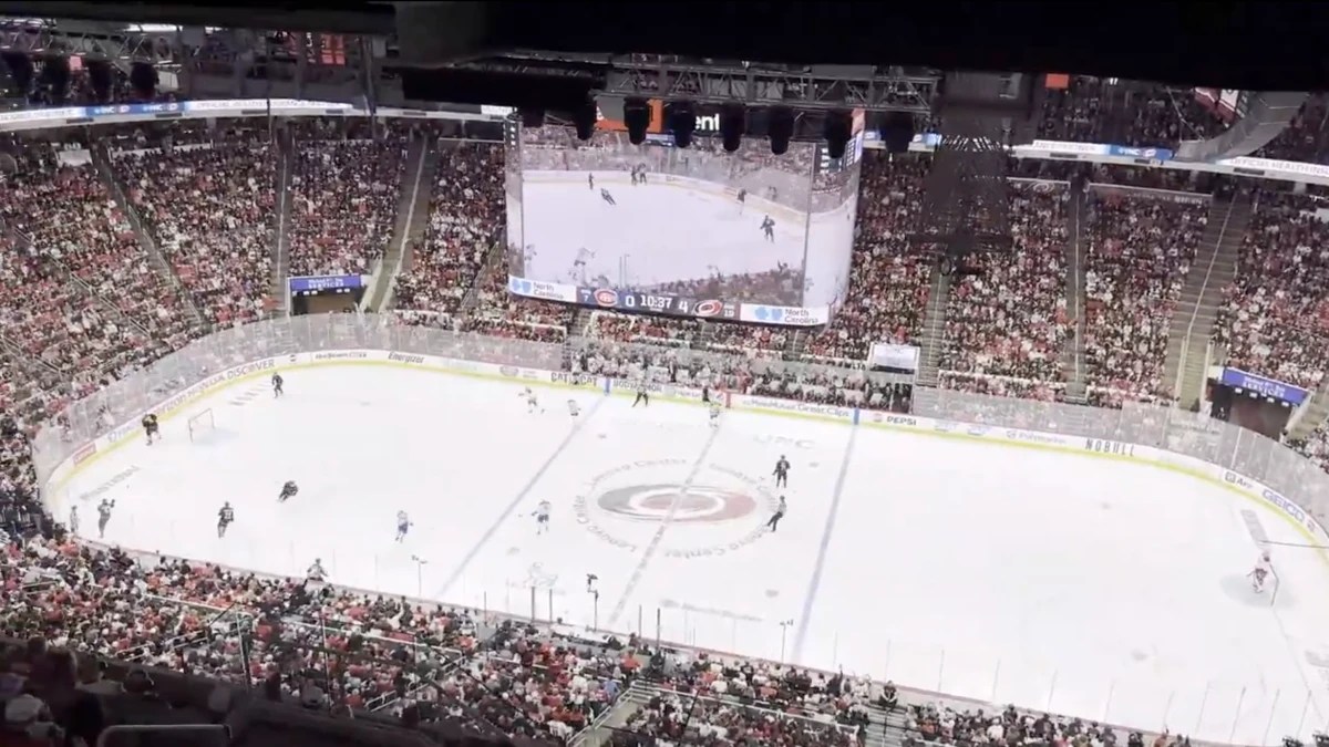 Canadiens Fans' Signature Chant Turned into a Taunt by Hurricanes Crowd (2026)
