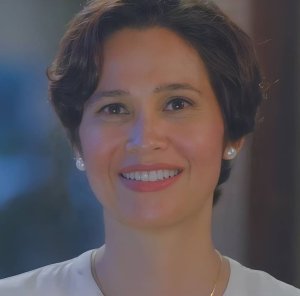 Because it's never too early for christmas movies! Maricel Laxa-Pangilinan (Maria Cecilia Ilanan Laxa) - MyDramaList