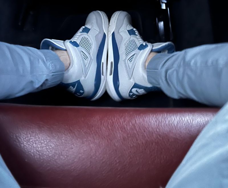 Finally Got These R Sneakers - Premium Gradient Background - Full HD