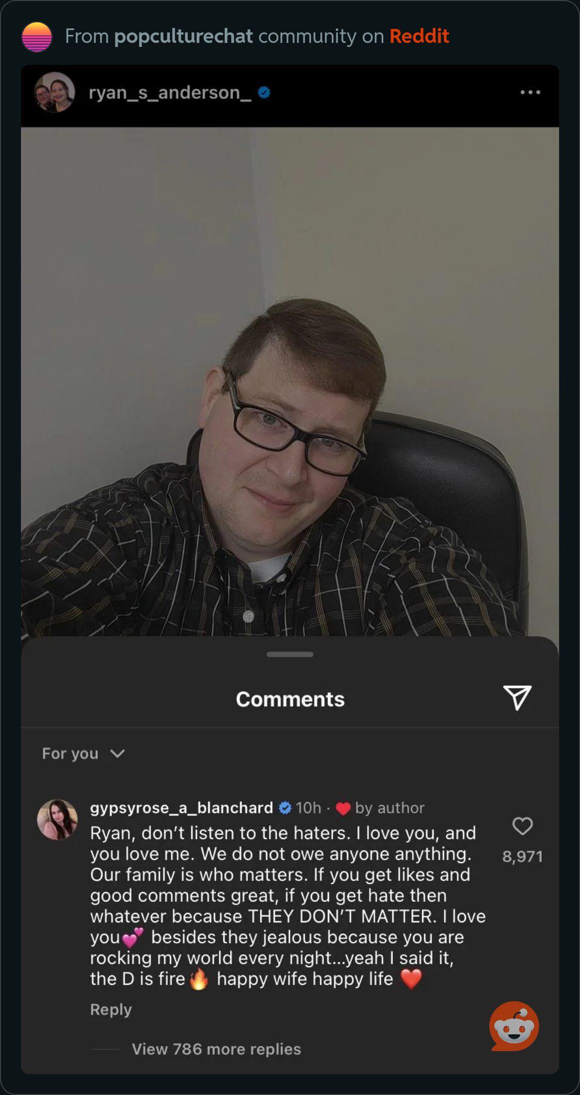 A Hohan Lohan flashback for all you non-Dlisted newbie horz whining up a storm about poor wittle Lindsay in my last post about that freckled menace -- you're welcome! : rDListedCommunity