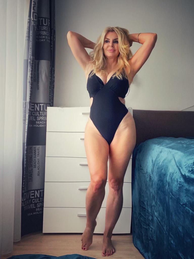 Subscribe to see my 🔥 content 💦💦 : rOnlyFans101HotMomBods