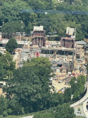 OC – White House Under Construction