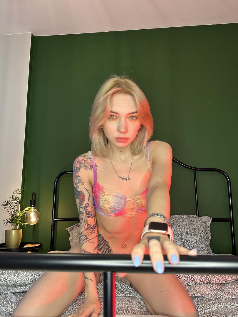 Bria vinaite nude - burgerbar.ge