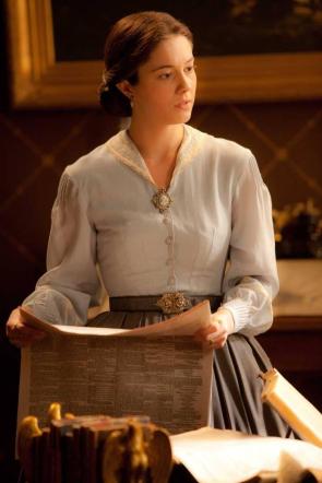 Mew in abraham Lincoln: vampire hunter (2012)