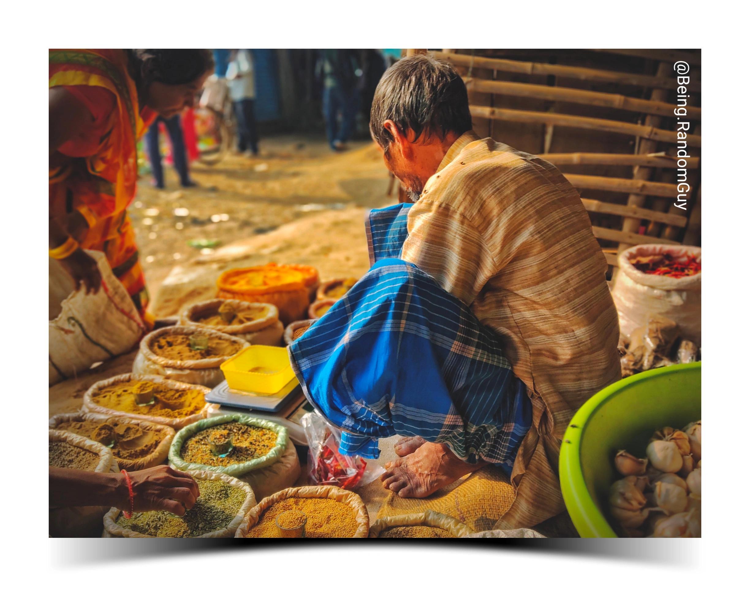 Captured this random shot of an old uncle selling Garam Masala ( Indian  Spice) While i was in my local market... Ft. iQOO Z9x : rIncredibleIndia