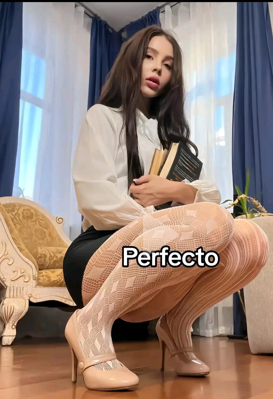 Guys desperate pls send me her name:( : rPornhubAds