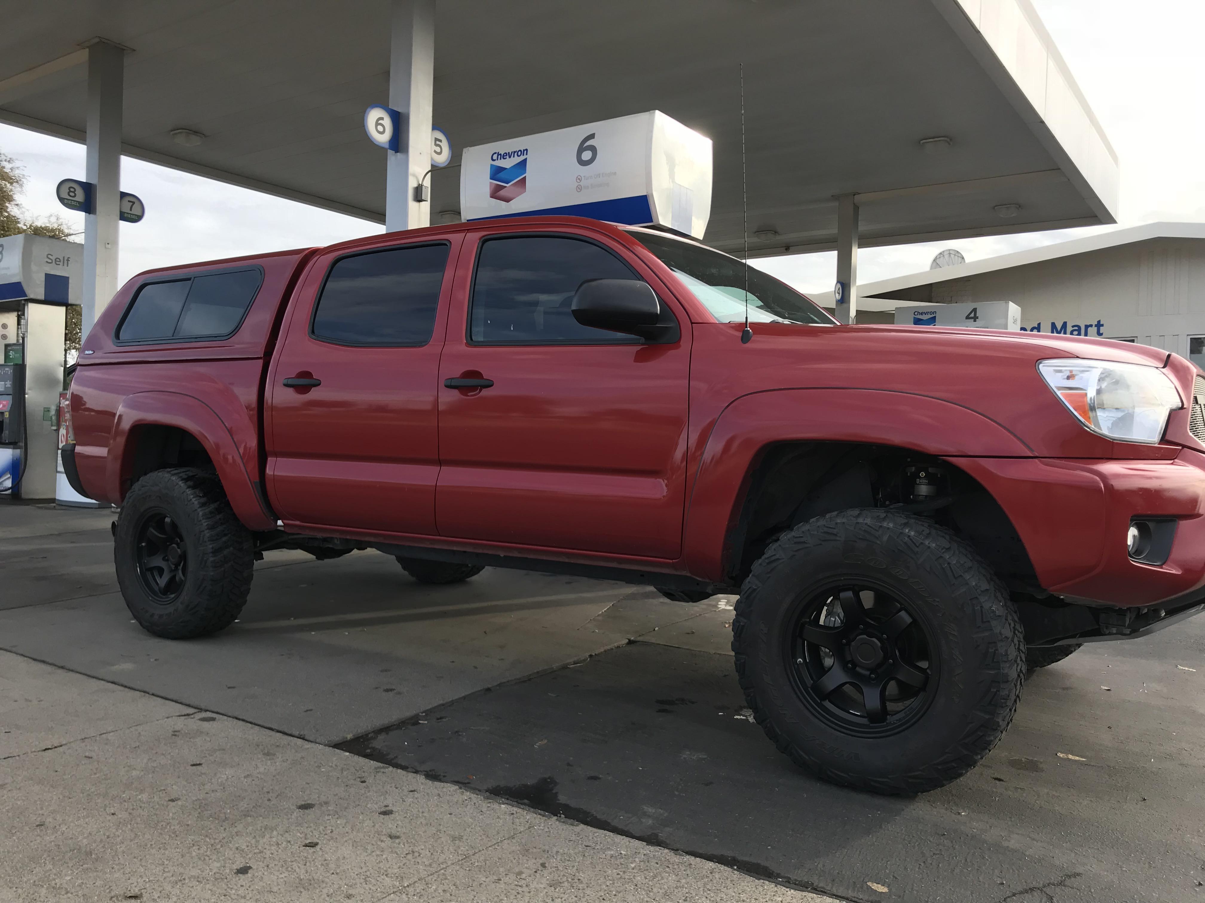 2003 toyota tacoma camper shell