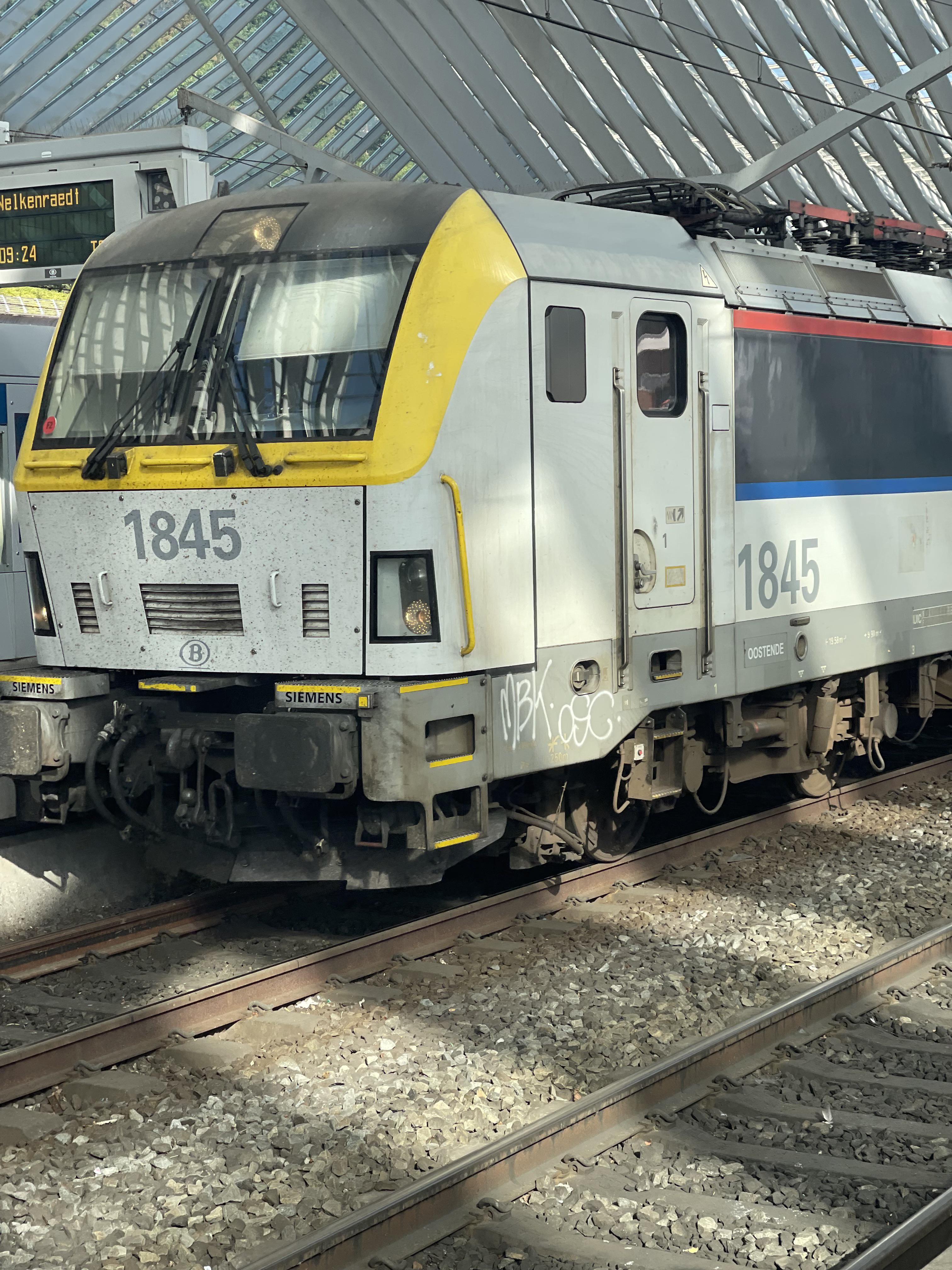 First time seeing SNCB train (Belgium). : rTrainPorn