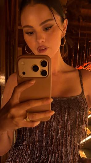 Mirror selfie from her Instagram story | IG | May 2026