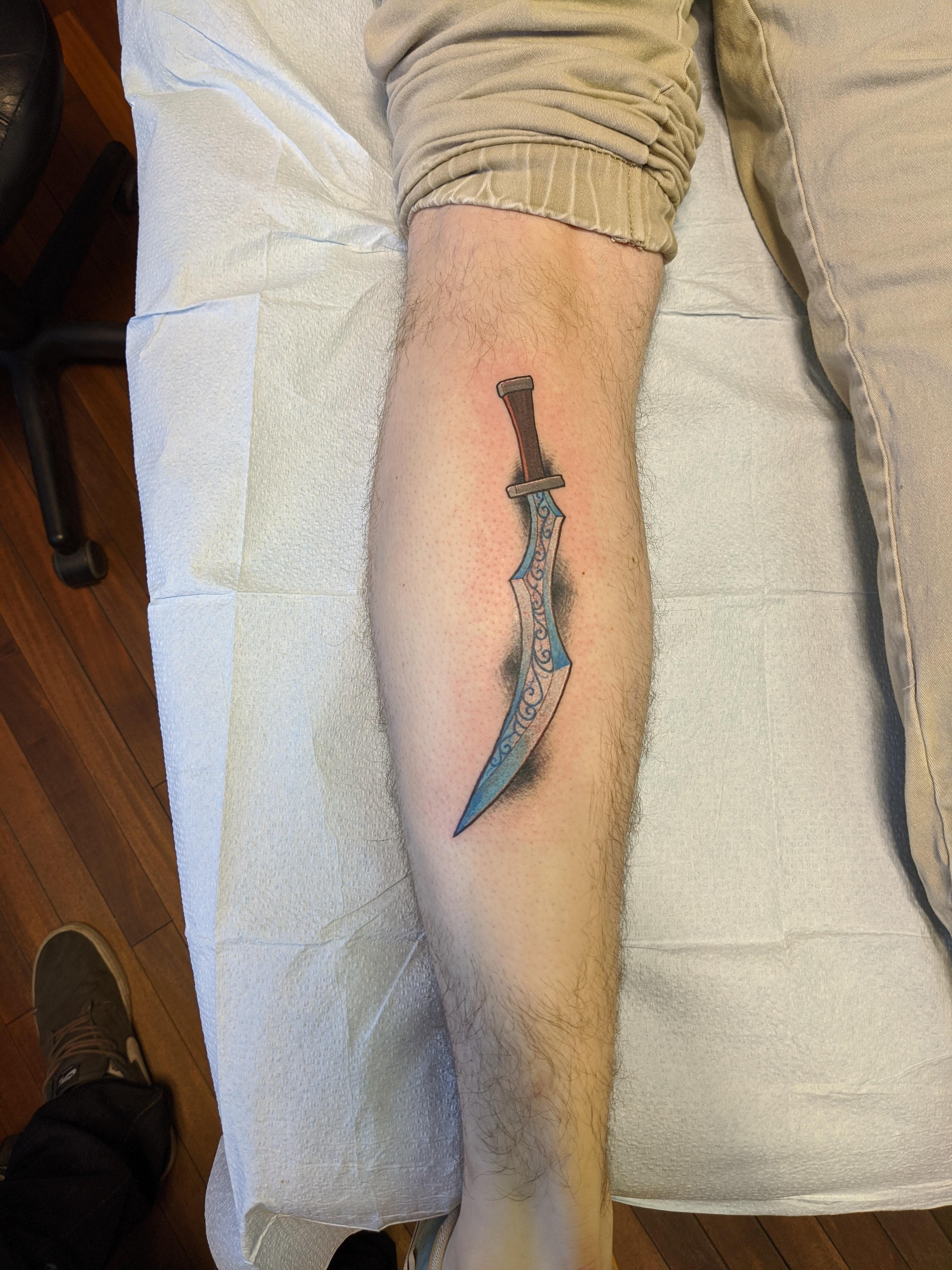 I Got A Kat Dagger Tattooed On My Leg. Why? Because I Can! : R/Katarinamains 4032_x_3024_jpg