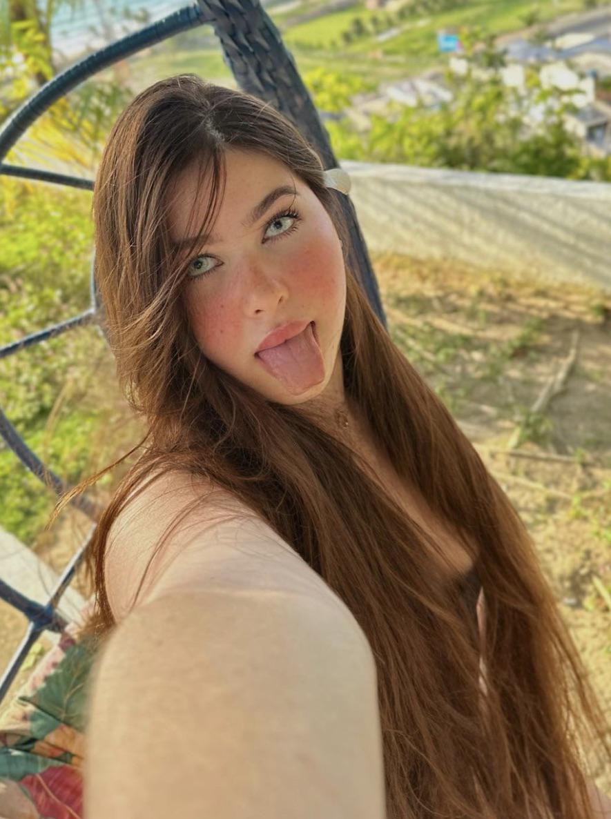 Nicolle Caroline Onlyfans Artist & Creator Videos 908